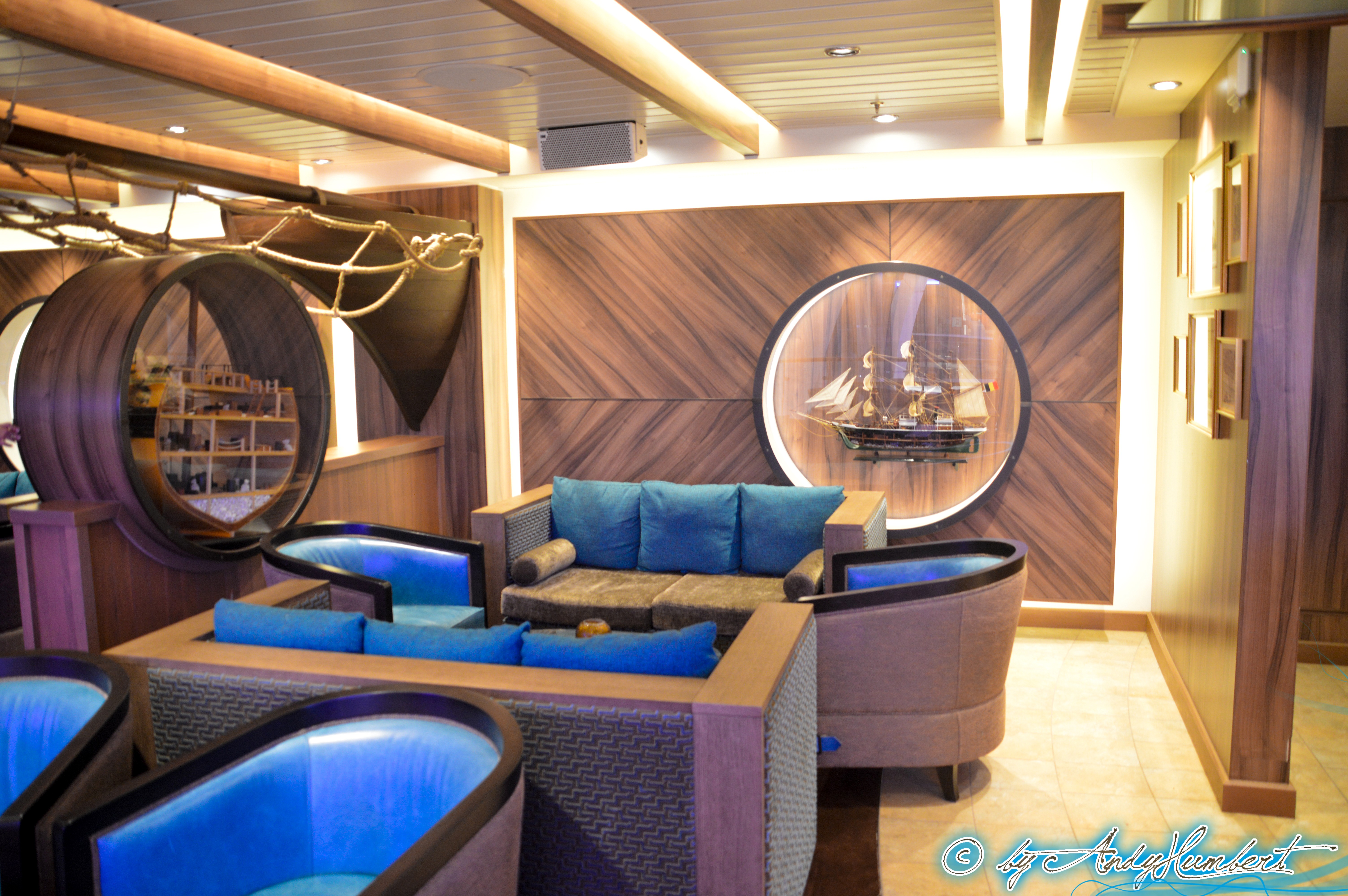 Schooner Bar (pont 6)