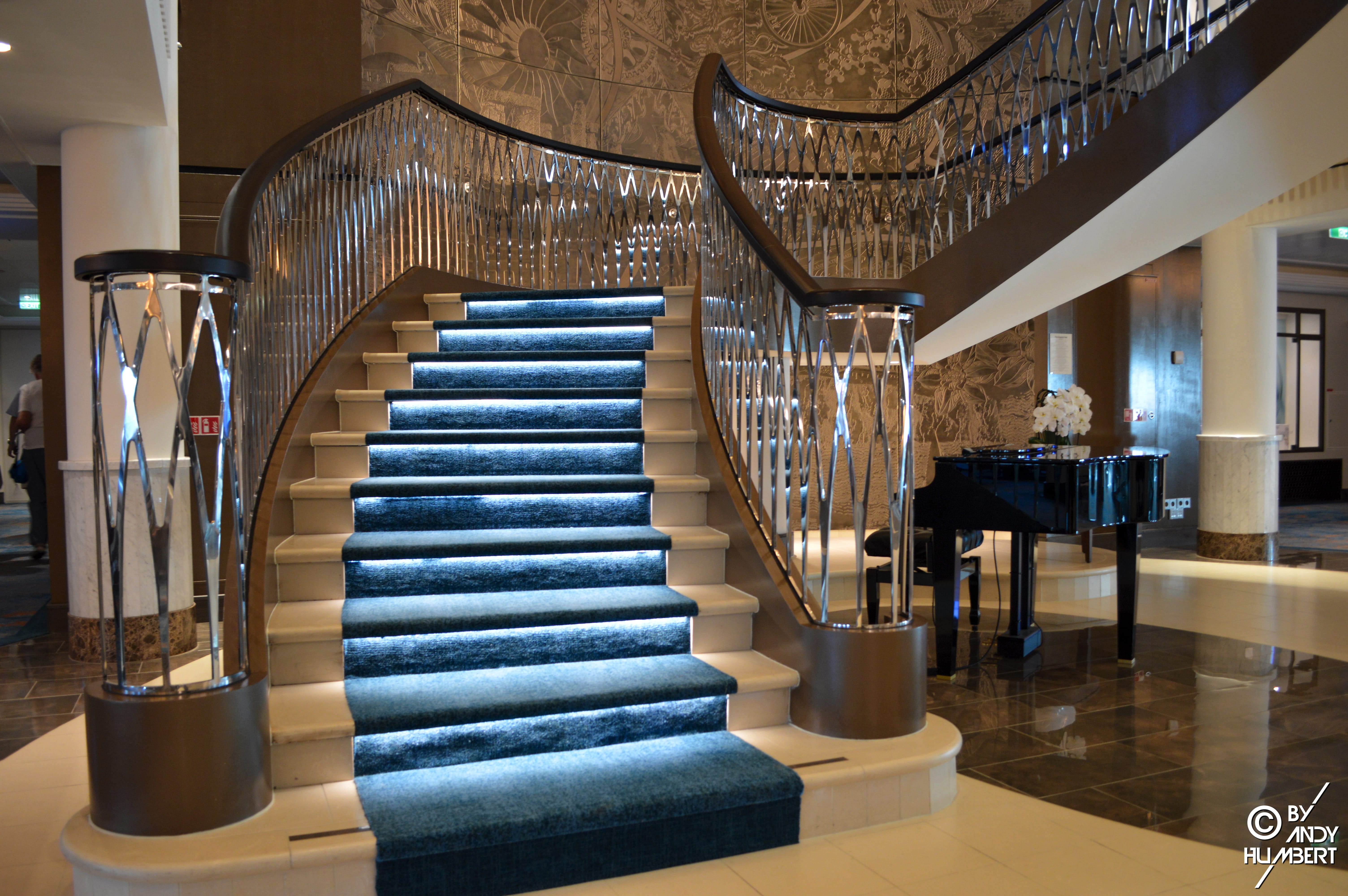 The Living Room (Main deck)