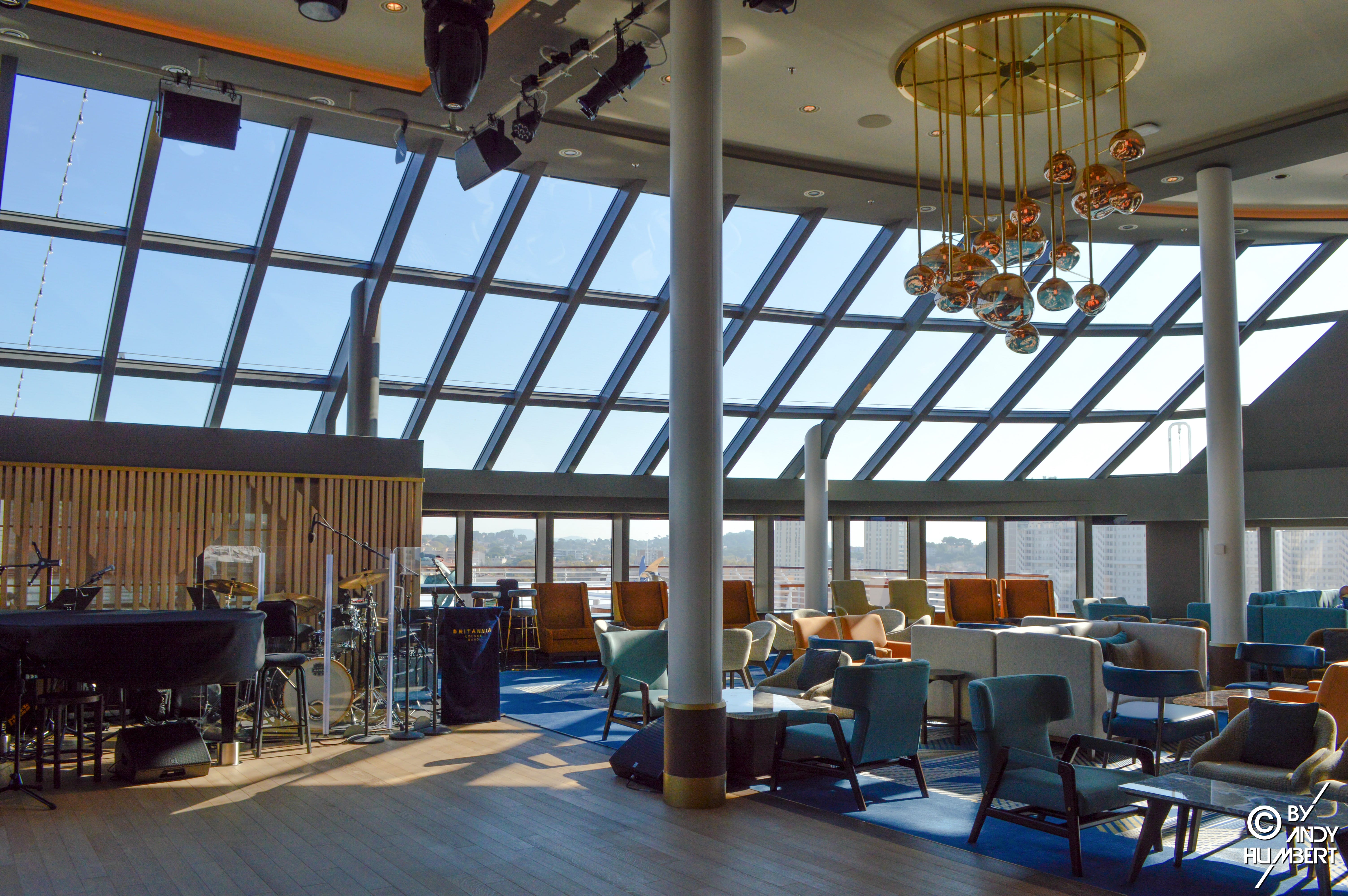 Britannia Lounge (Lido Deck)