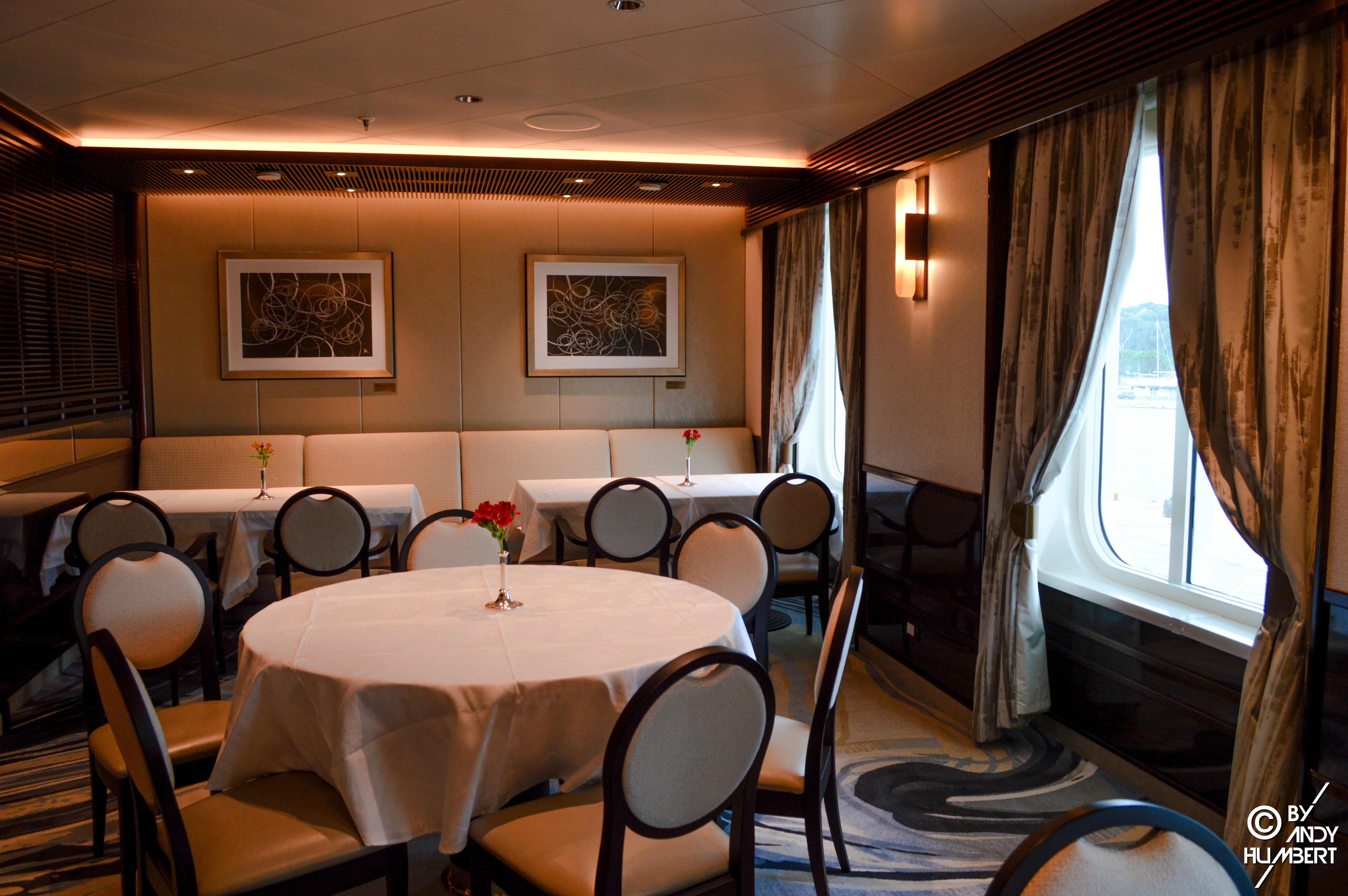 Cielo Dining Room (pont 6 Fiesta)
