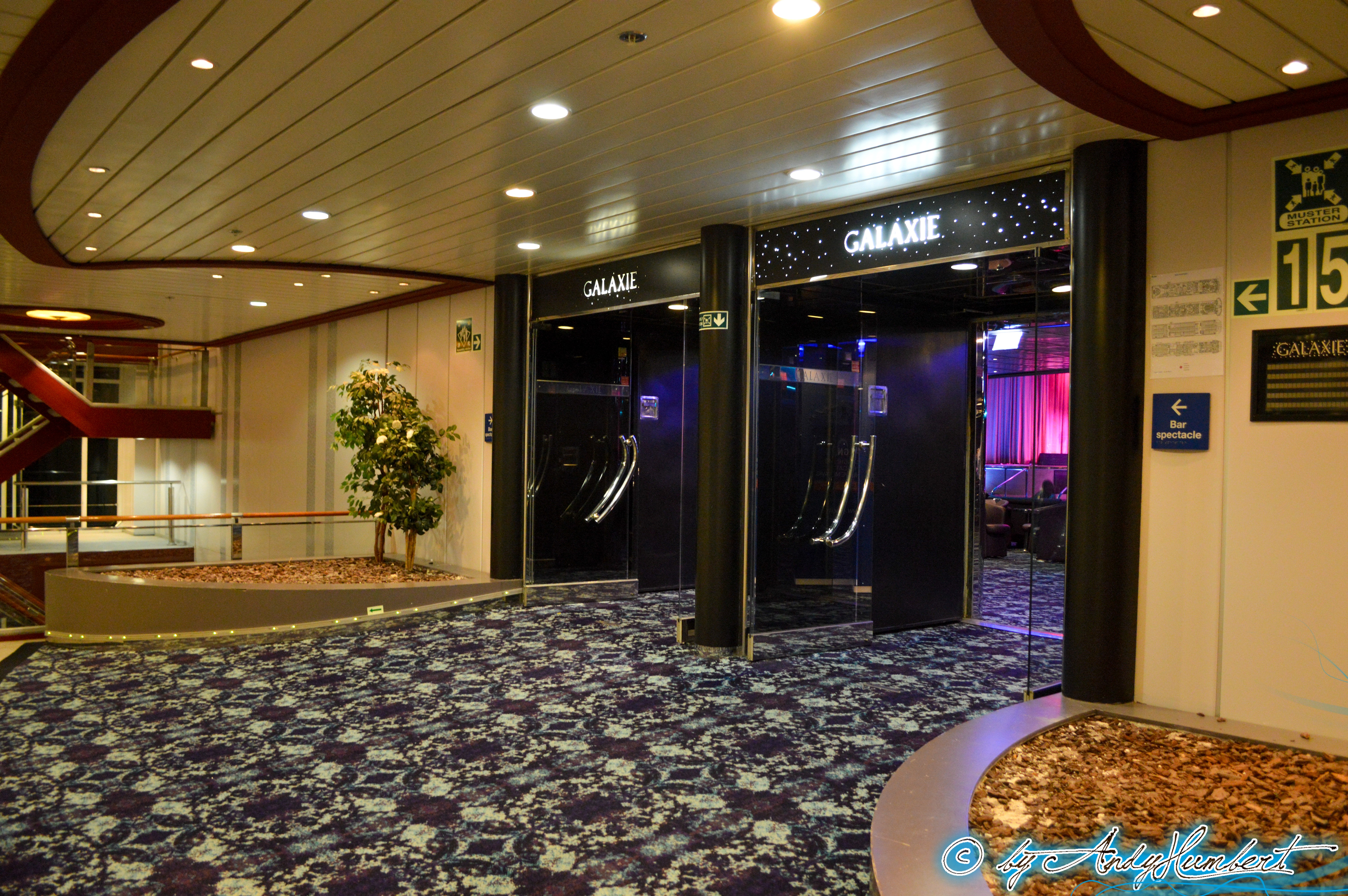 Bar Galaxie (ponts 10 & 11)
