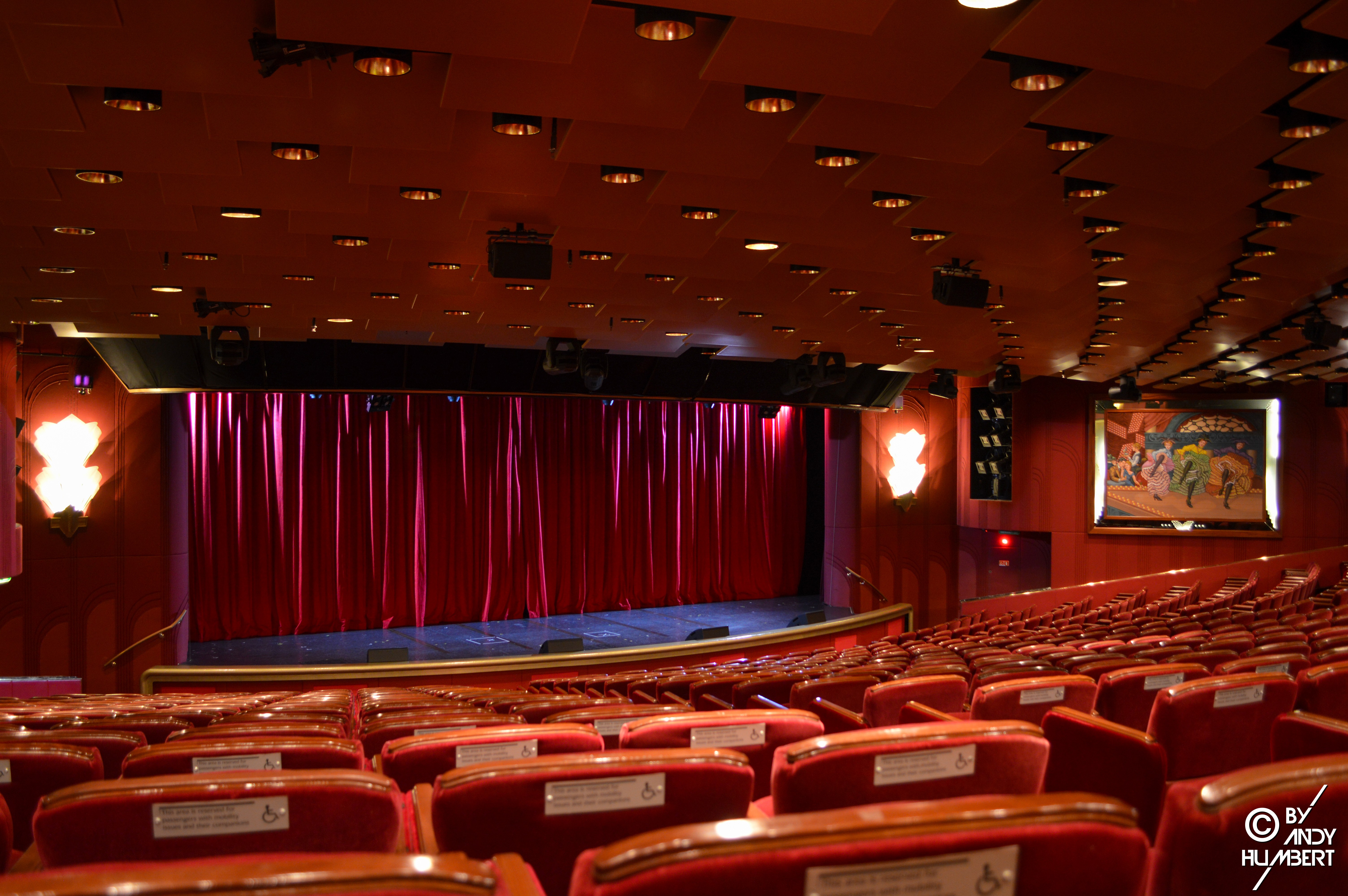 Footlights Theatre (ponts 6 et 7)