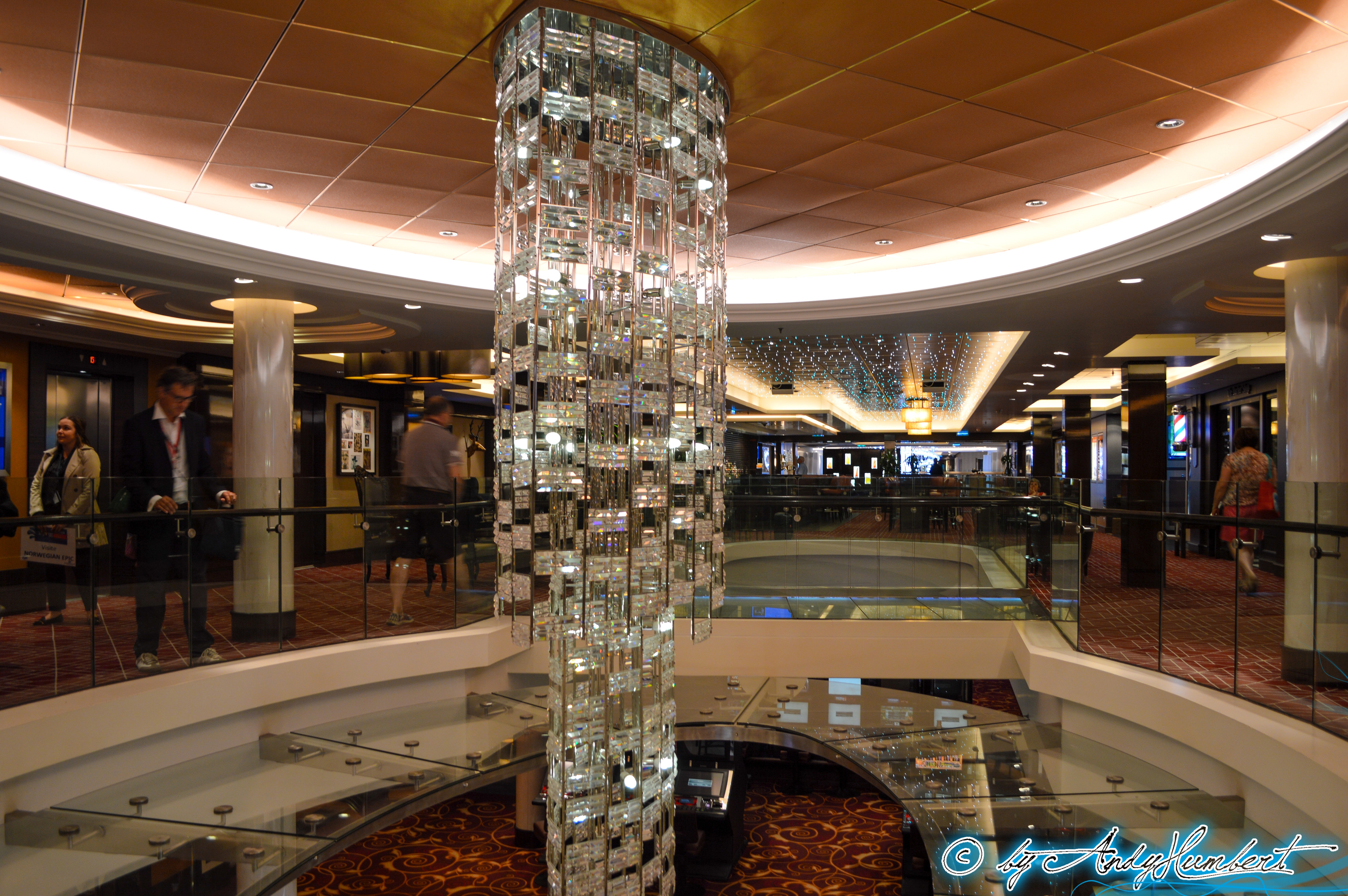 Cascades Bar (pont 6)