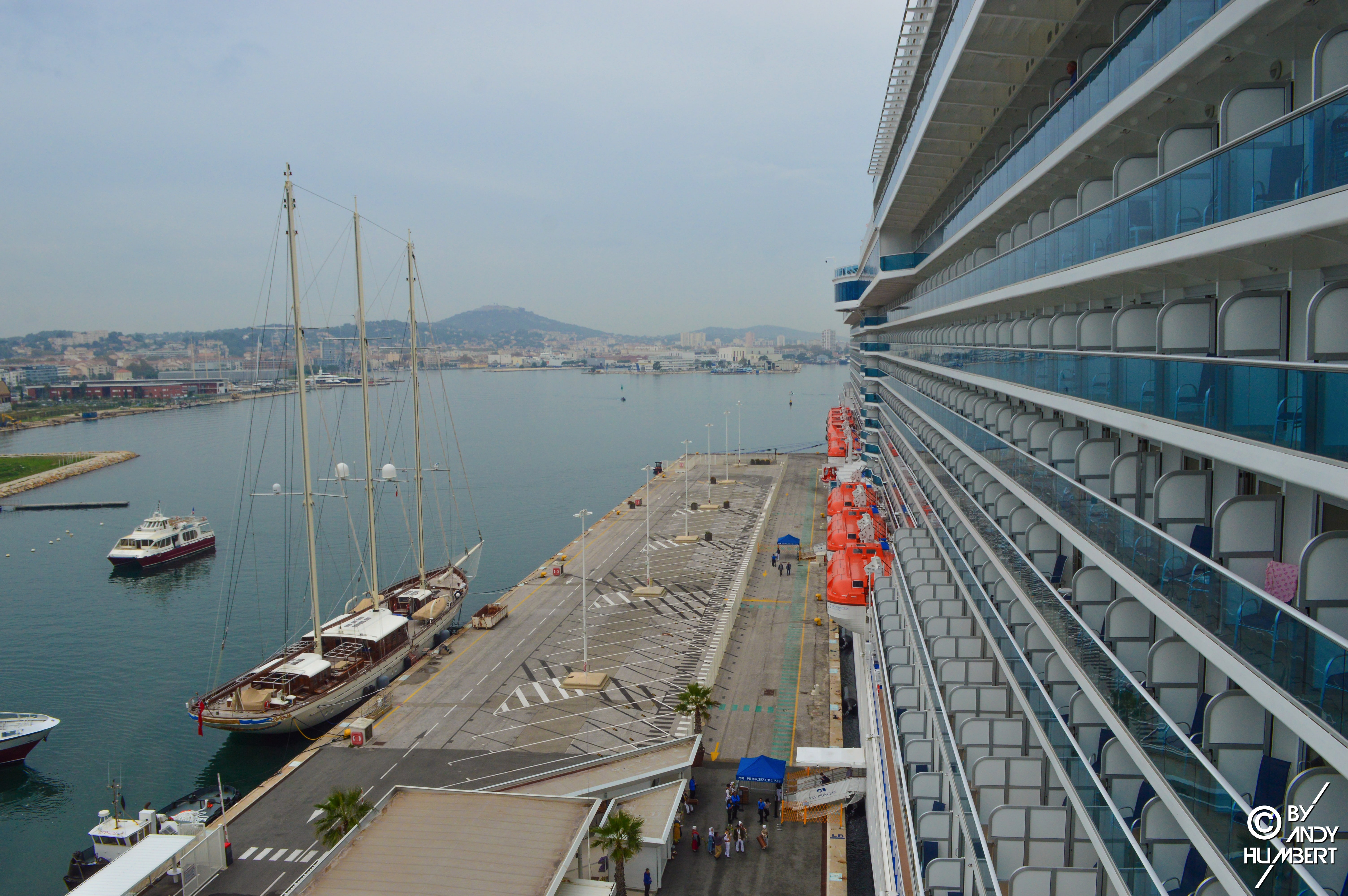 Passerelle (pont 14 Riviera)