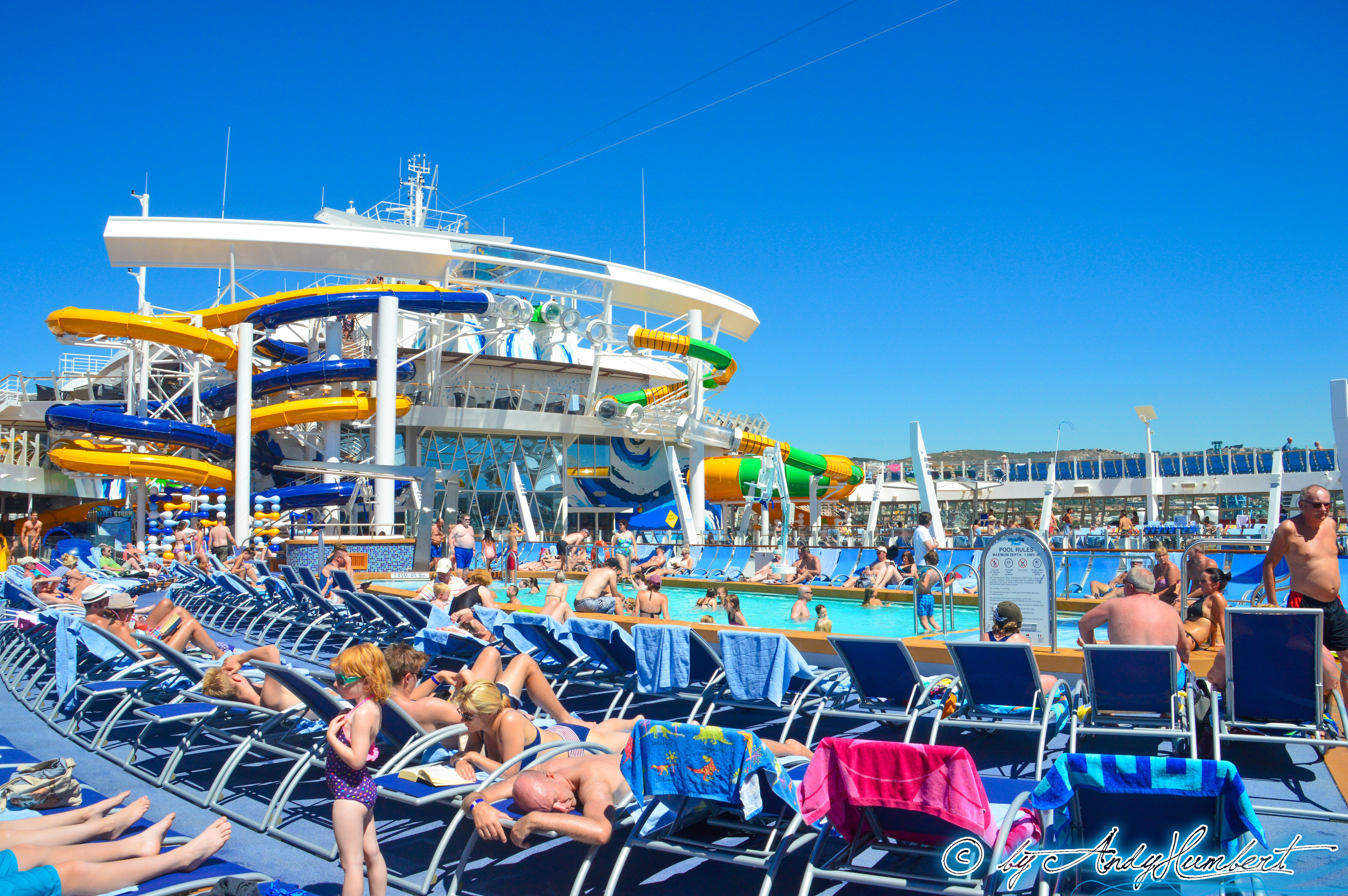 Main Pool (pont 15)