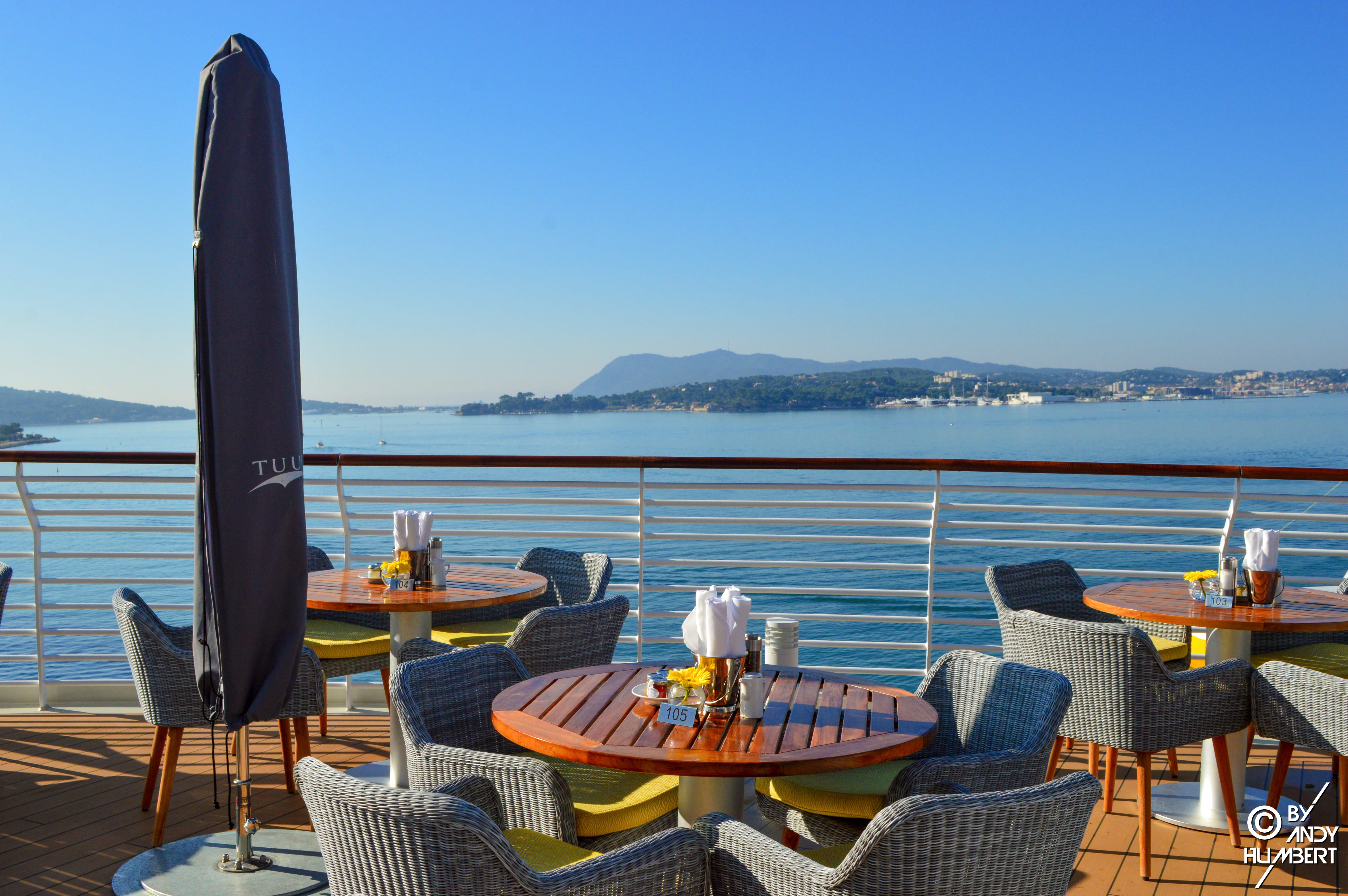 The Verandah (Lido deck)