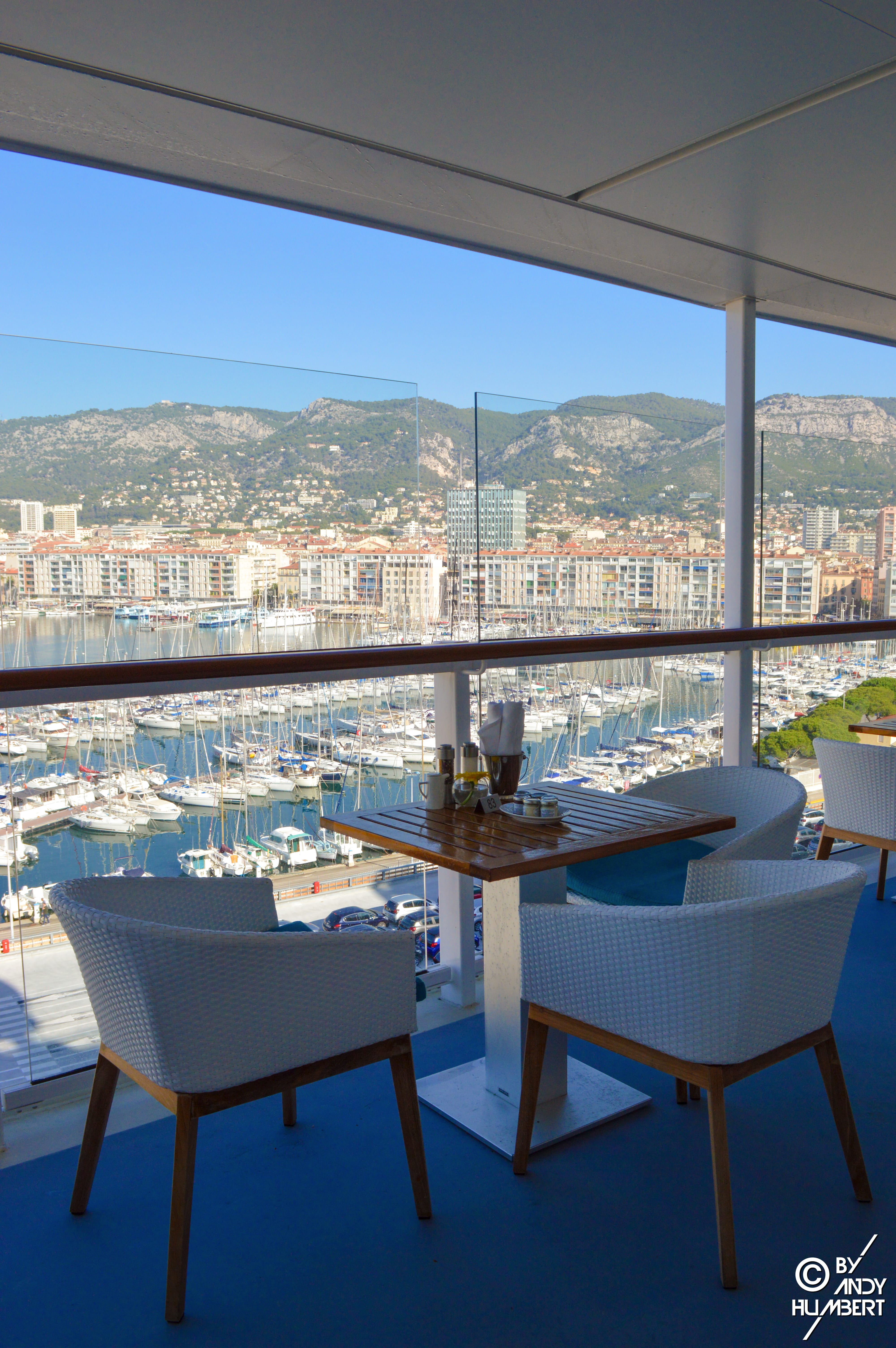 The Verandah (Lido deck)