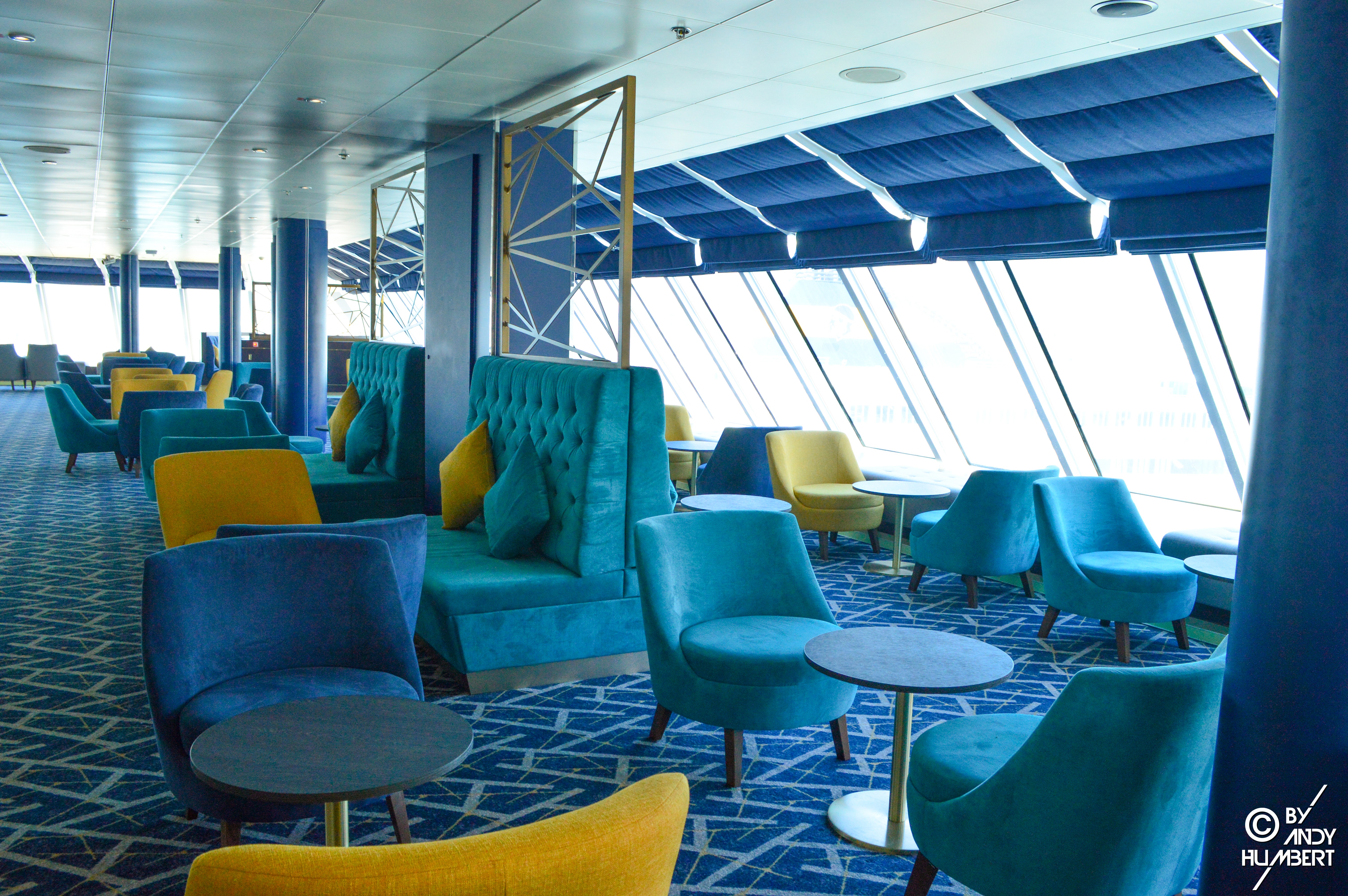 Indigo Bar & Club (pont 12)