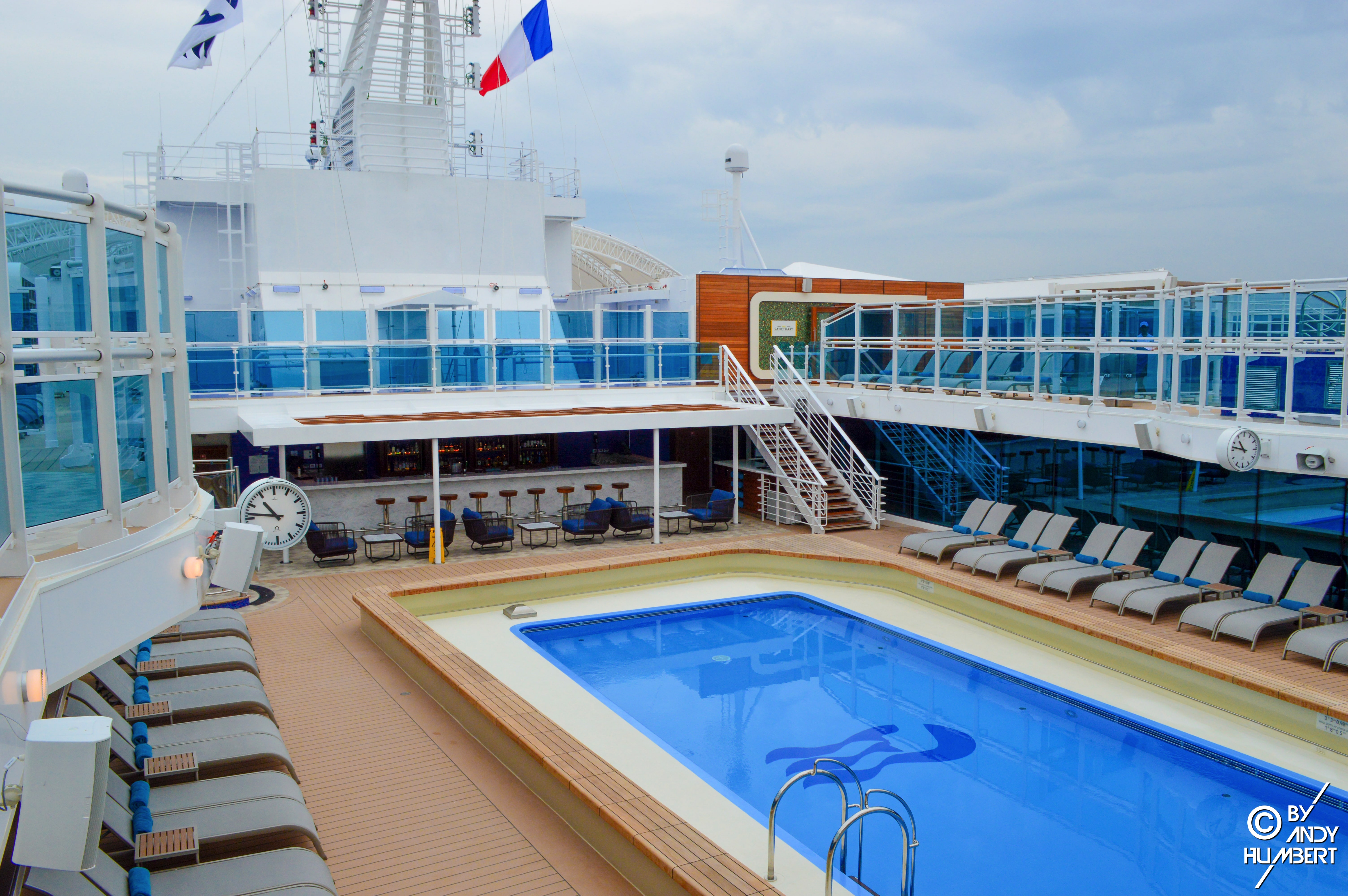 Retreat Pool (pont 17 Sun)