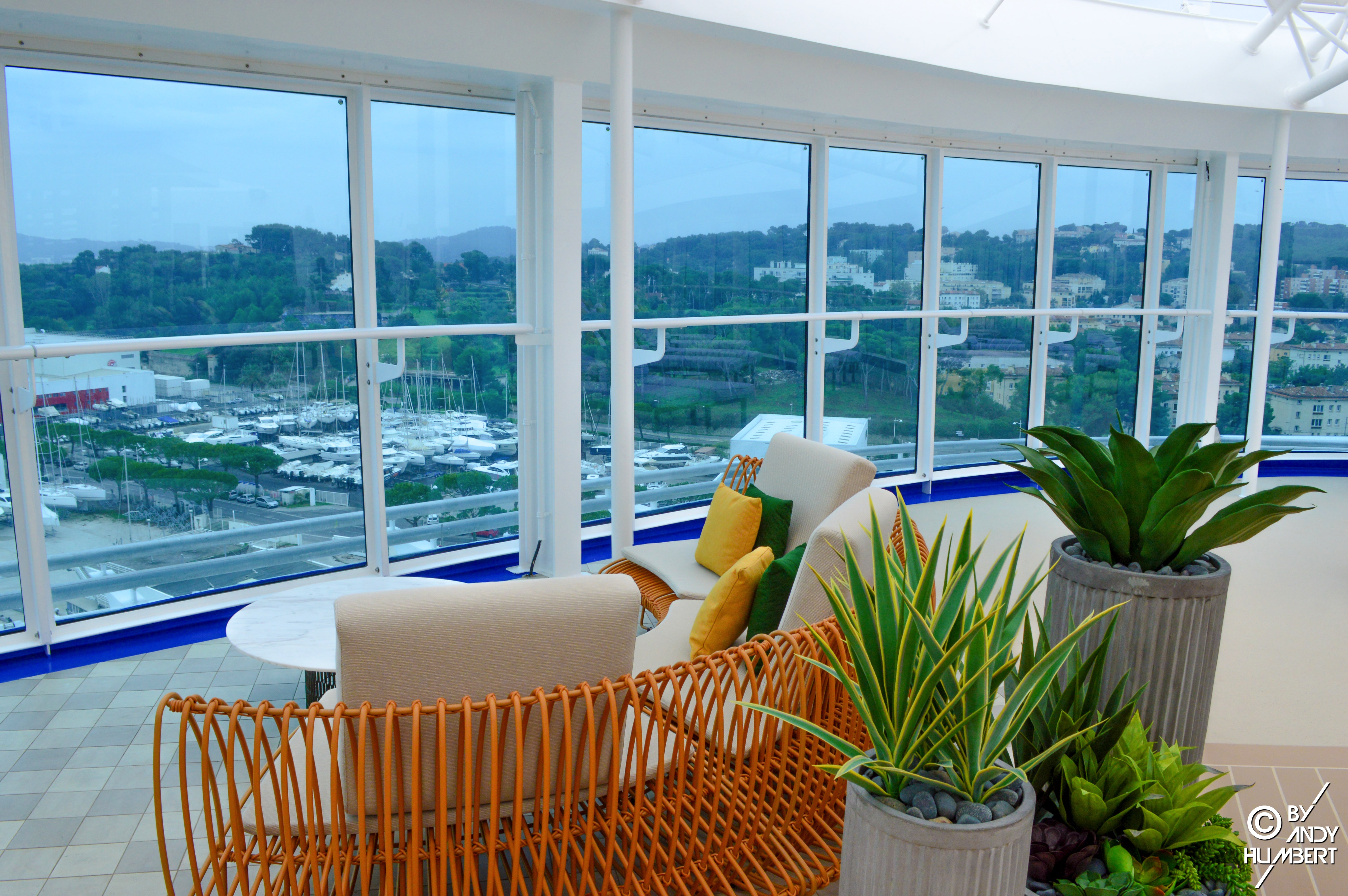 The Sanctuary (pont 18 Sky)
