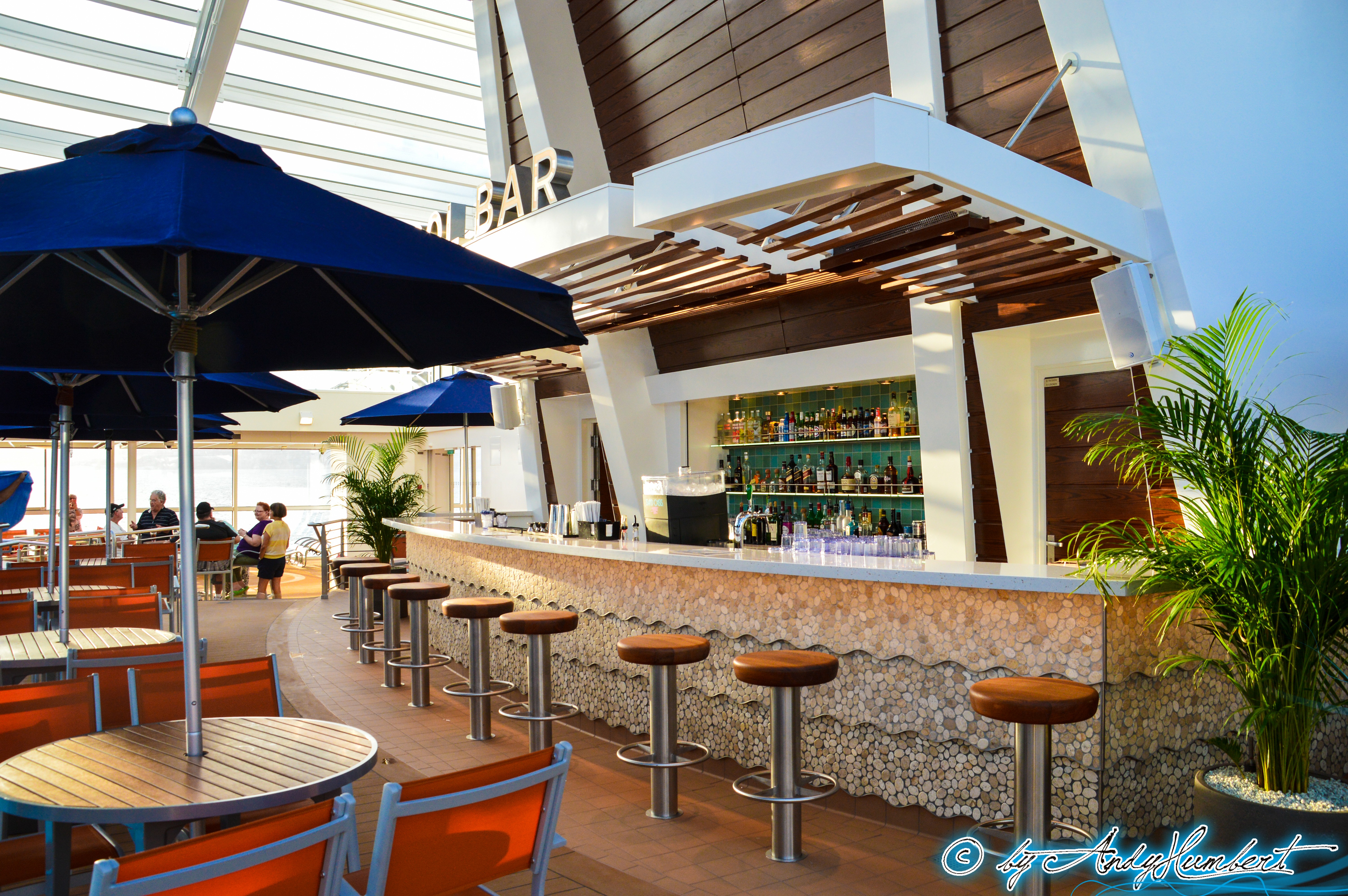 Pool Bar (pont 14)