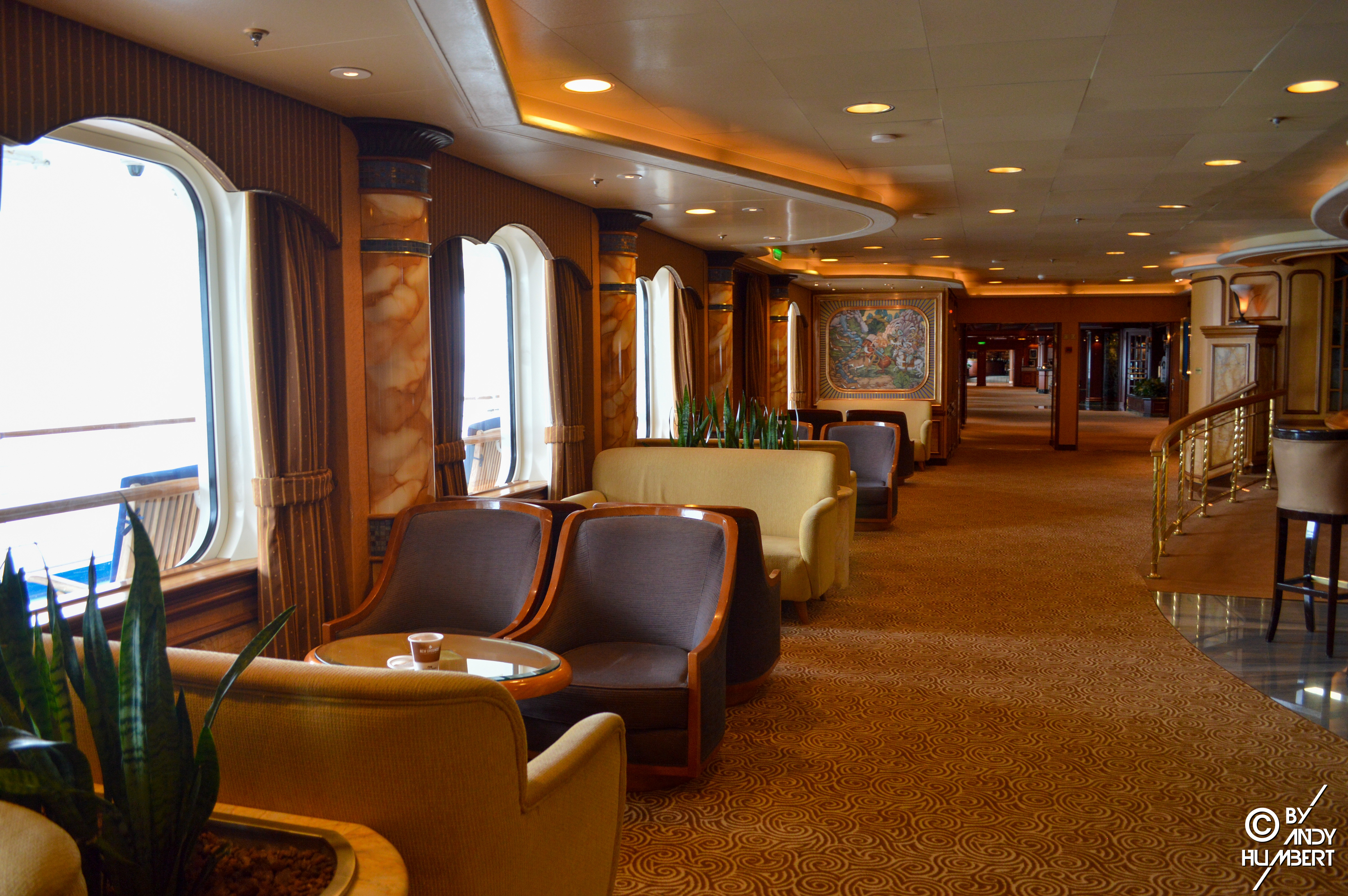Explorers Lounge (pont 7)