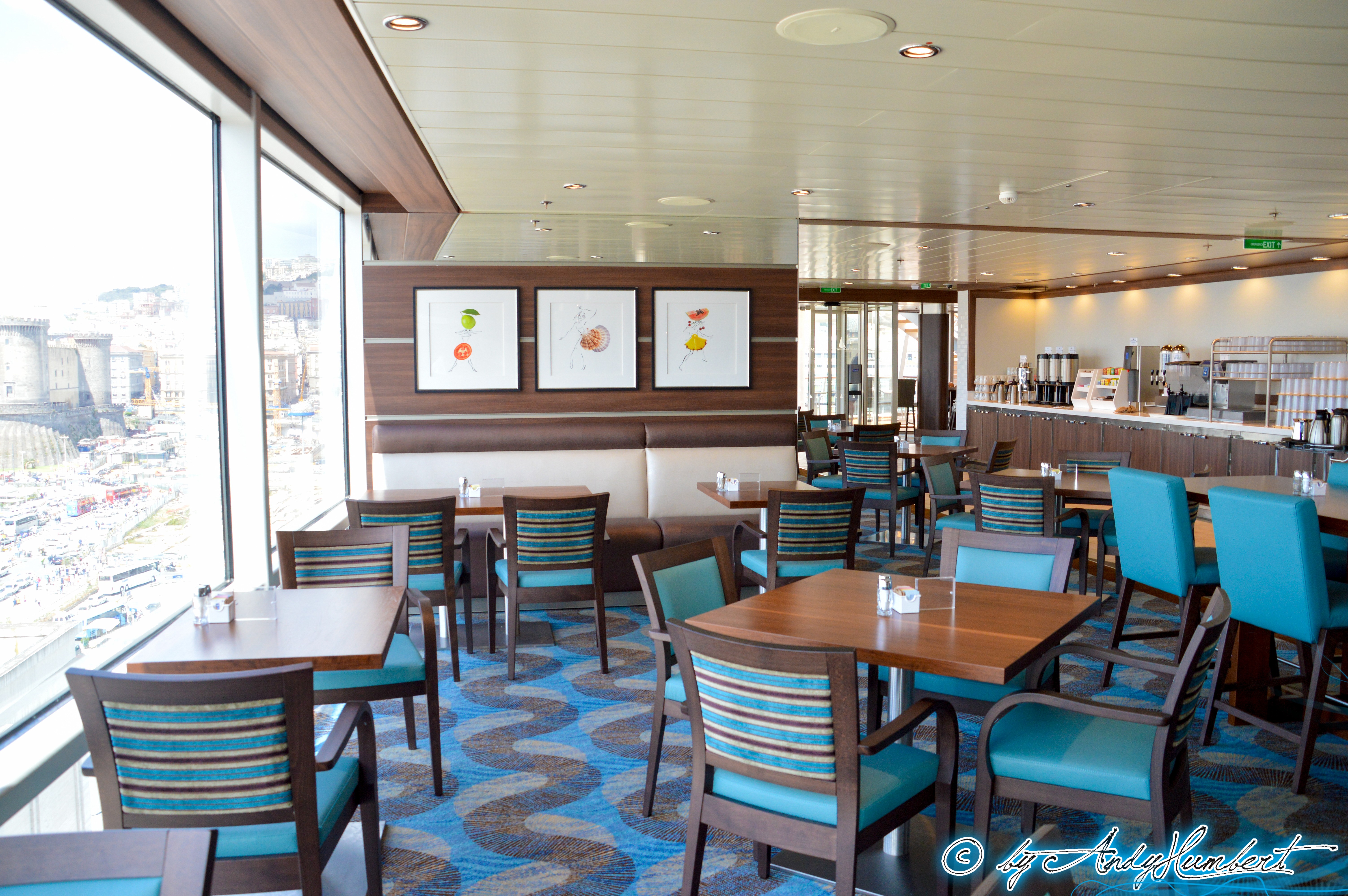 Windjammer Marketplace (pont 14)