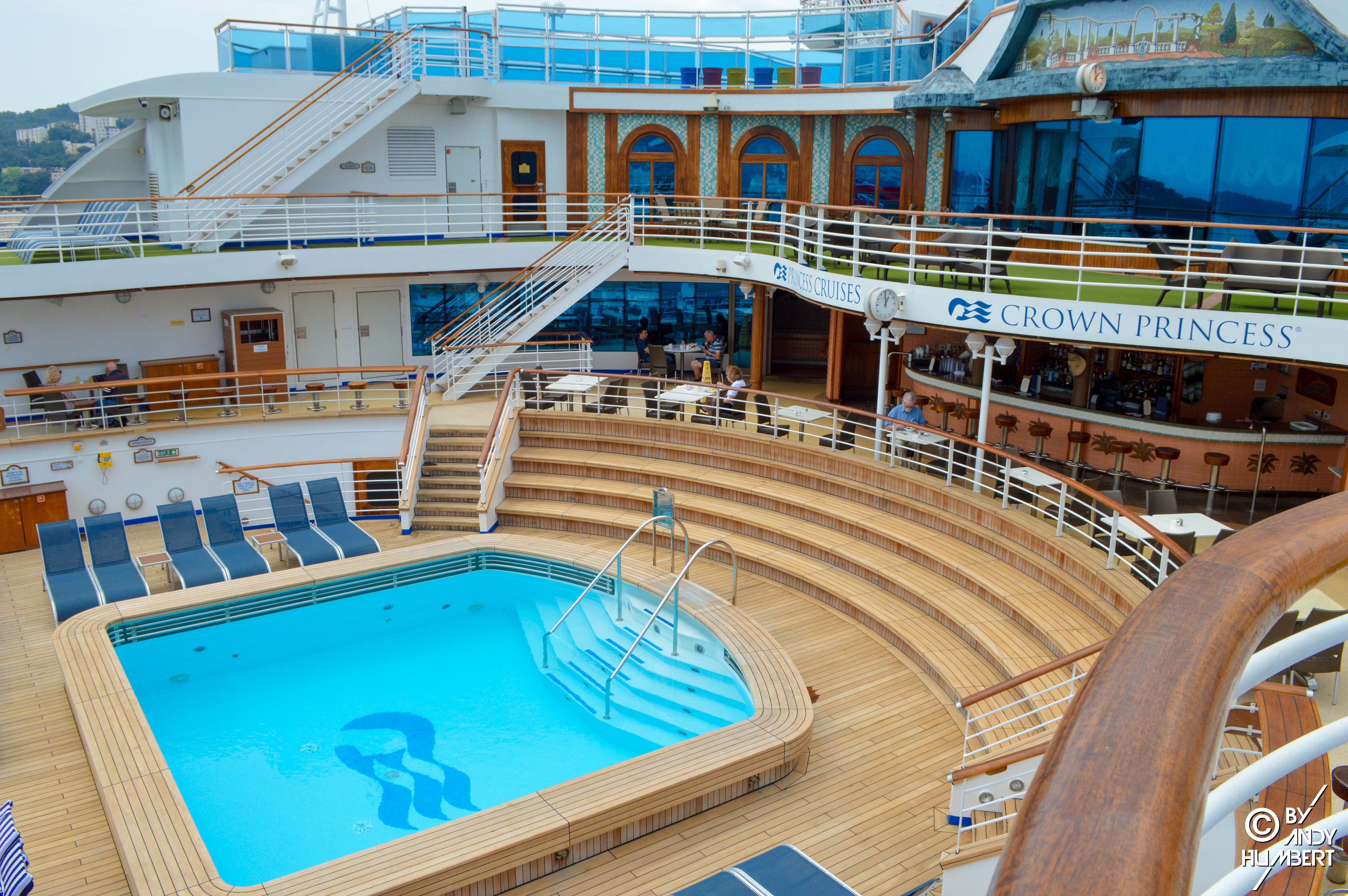 Terrace Pool (pont 14)