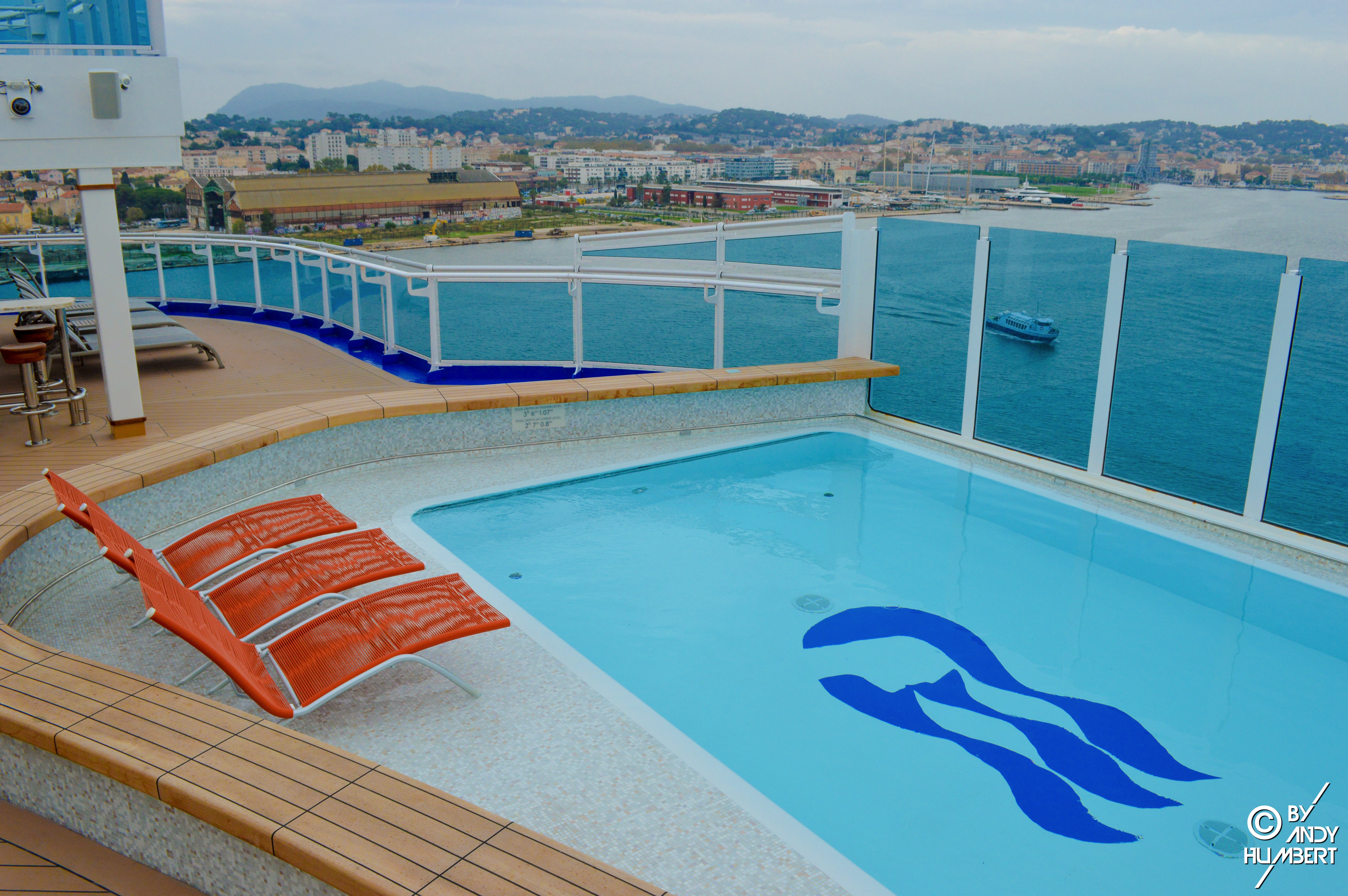 Wake View Pool (pont 16 Lido)
