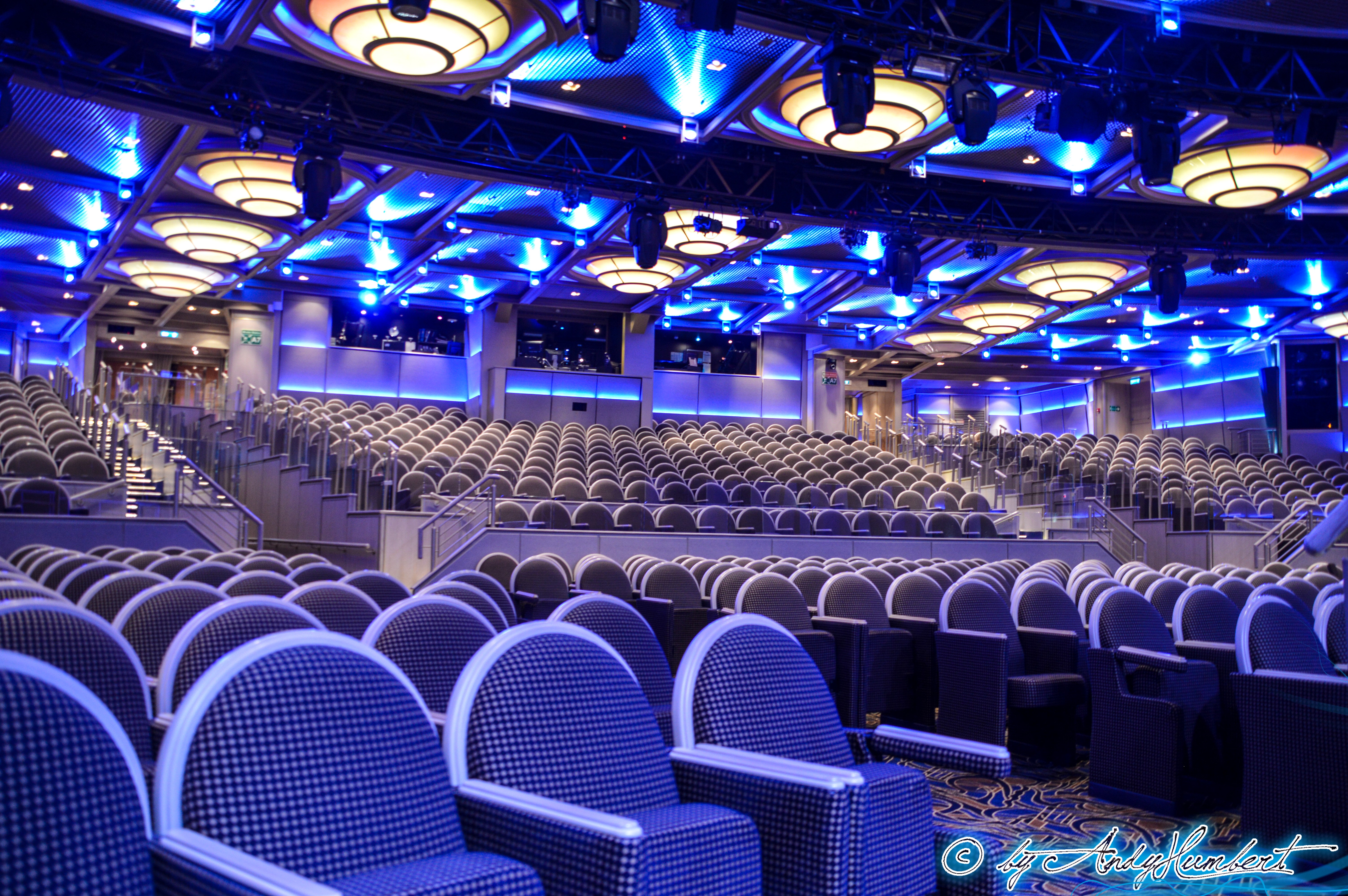 Princess Theater (ponts 6 & 7)