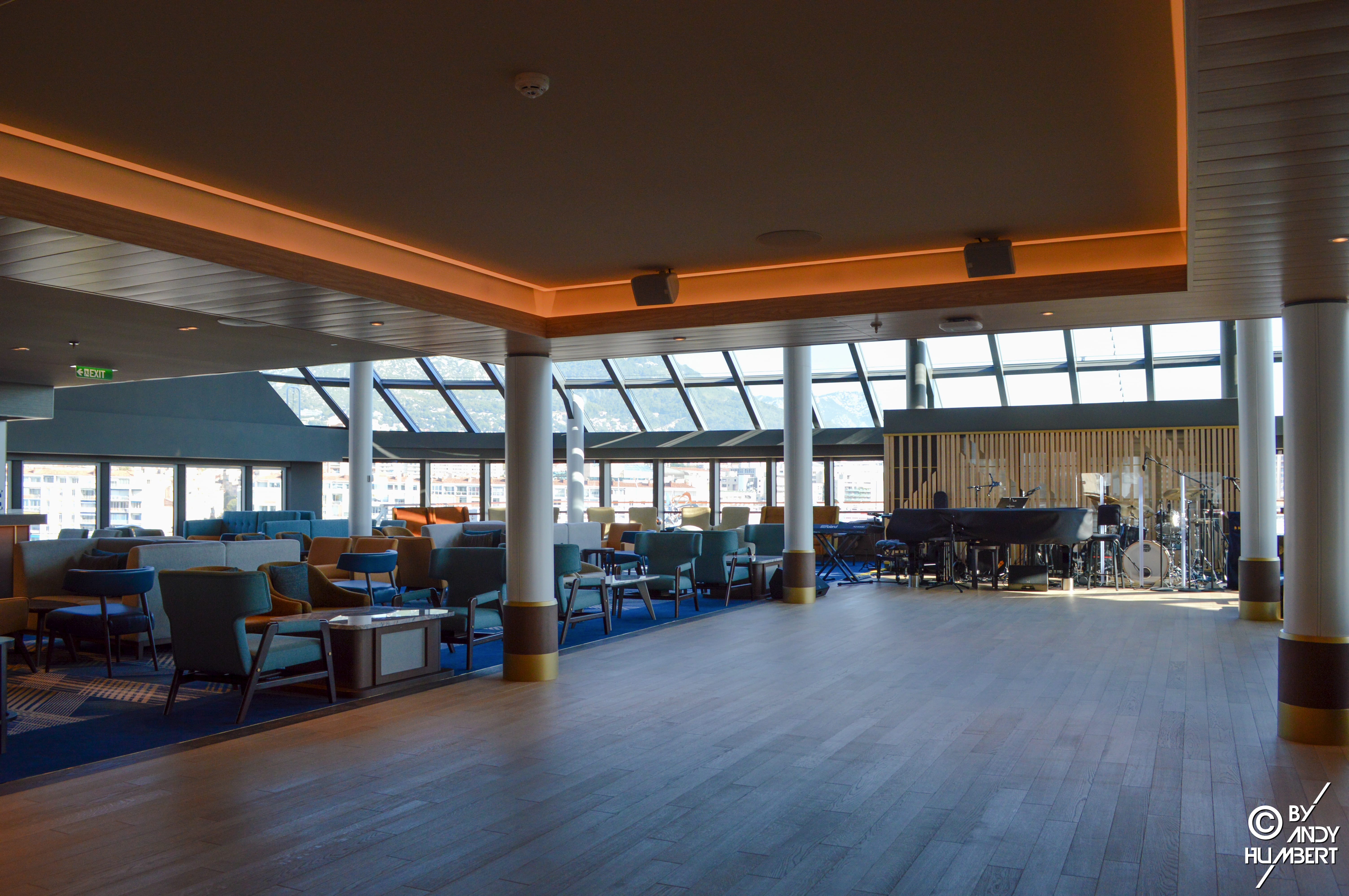 Britannia Lounge (Lido Deck)