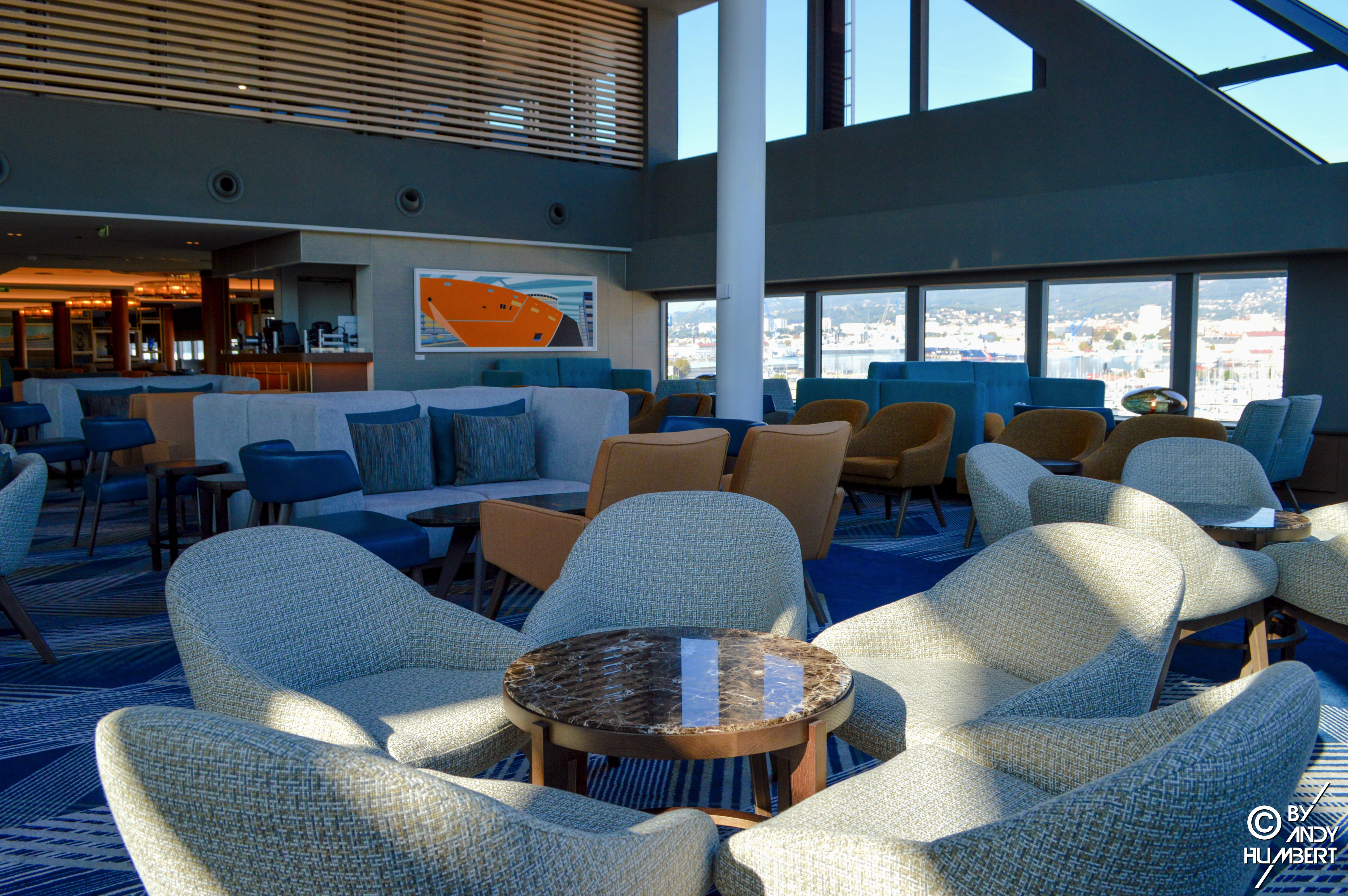 Britannia Lounge (Lido Deck)