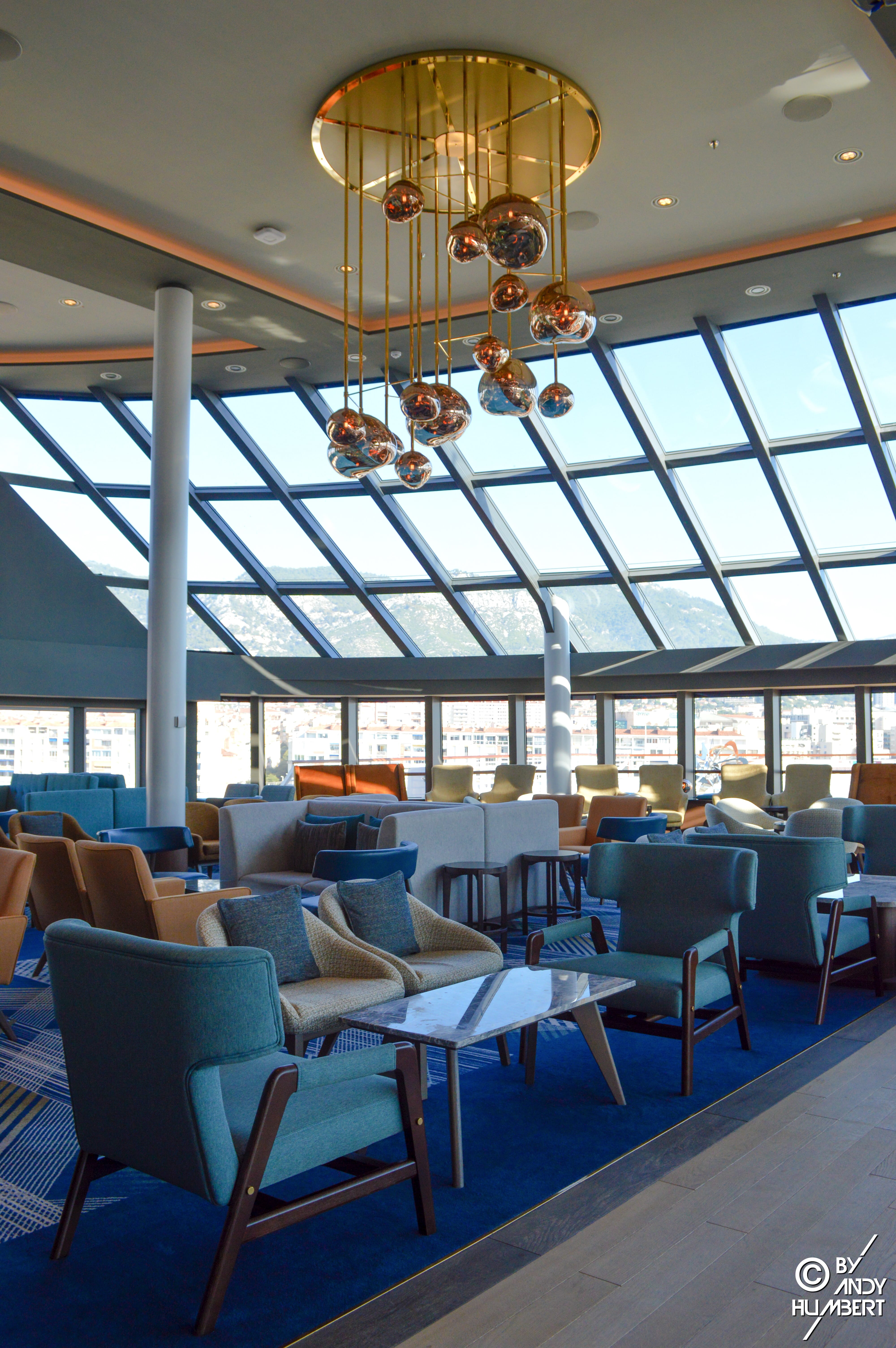 Britannia Lounge (Lido Deck)
