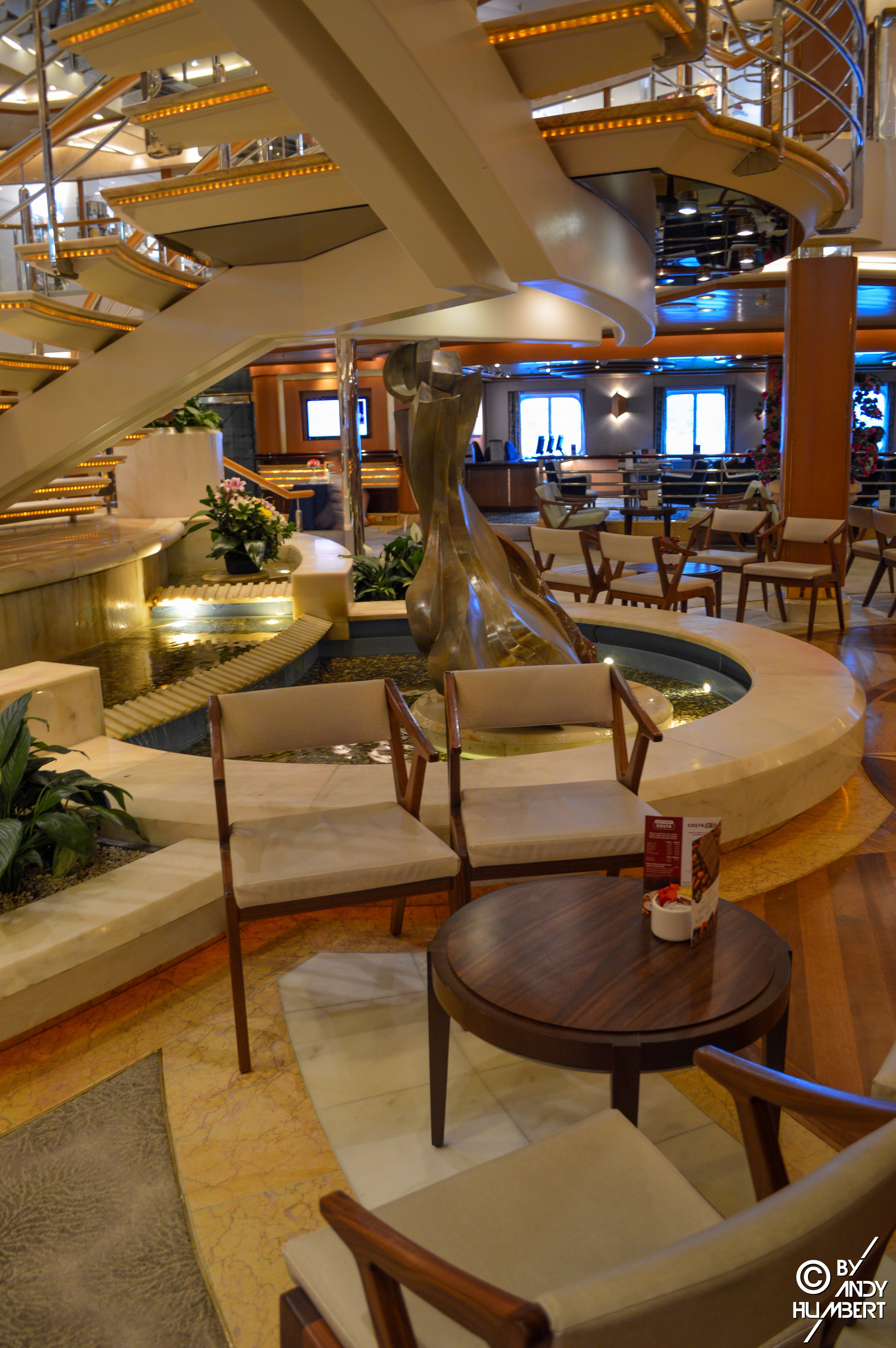 Explorers Bar (pont 5)