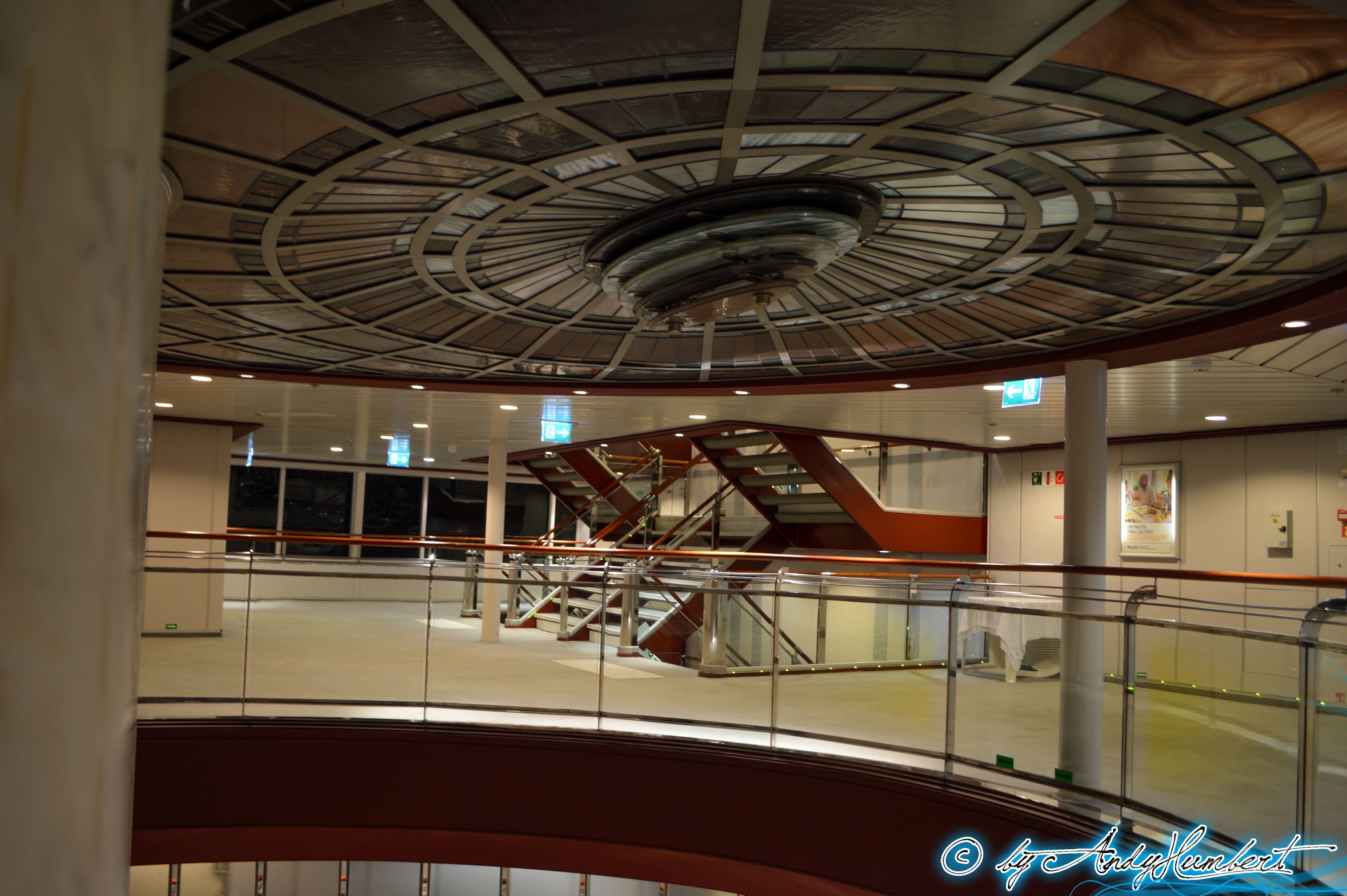 Atrium (ponts 6 à 8)