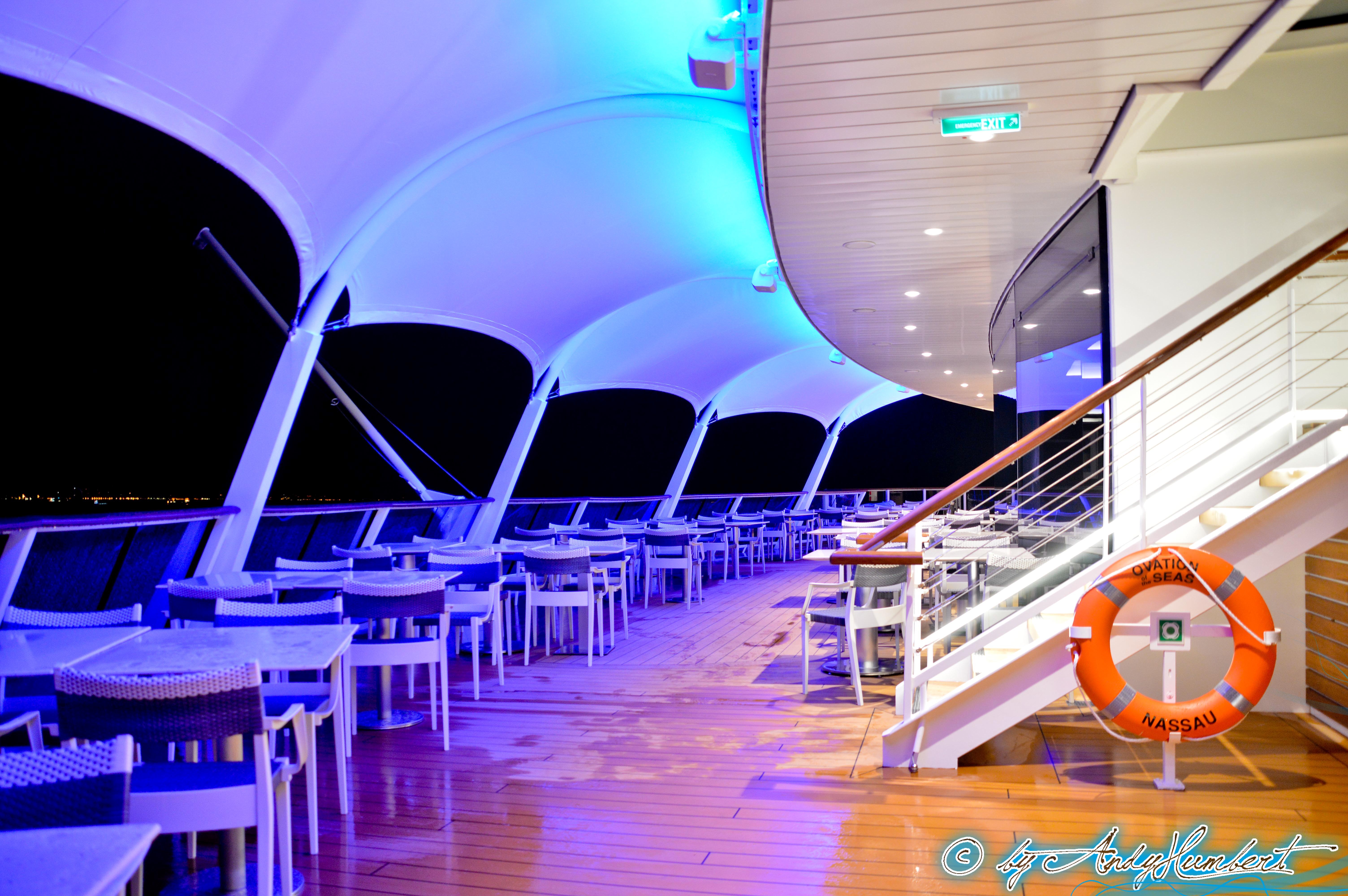 Windjammer Marketplace (pont 14)