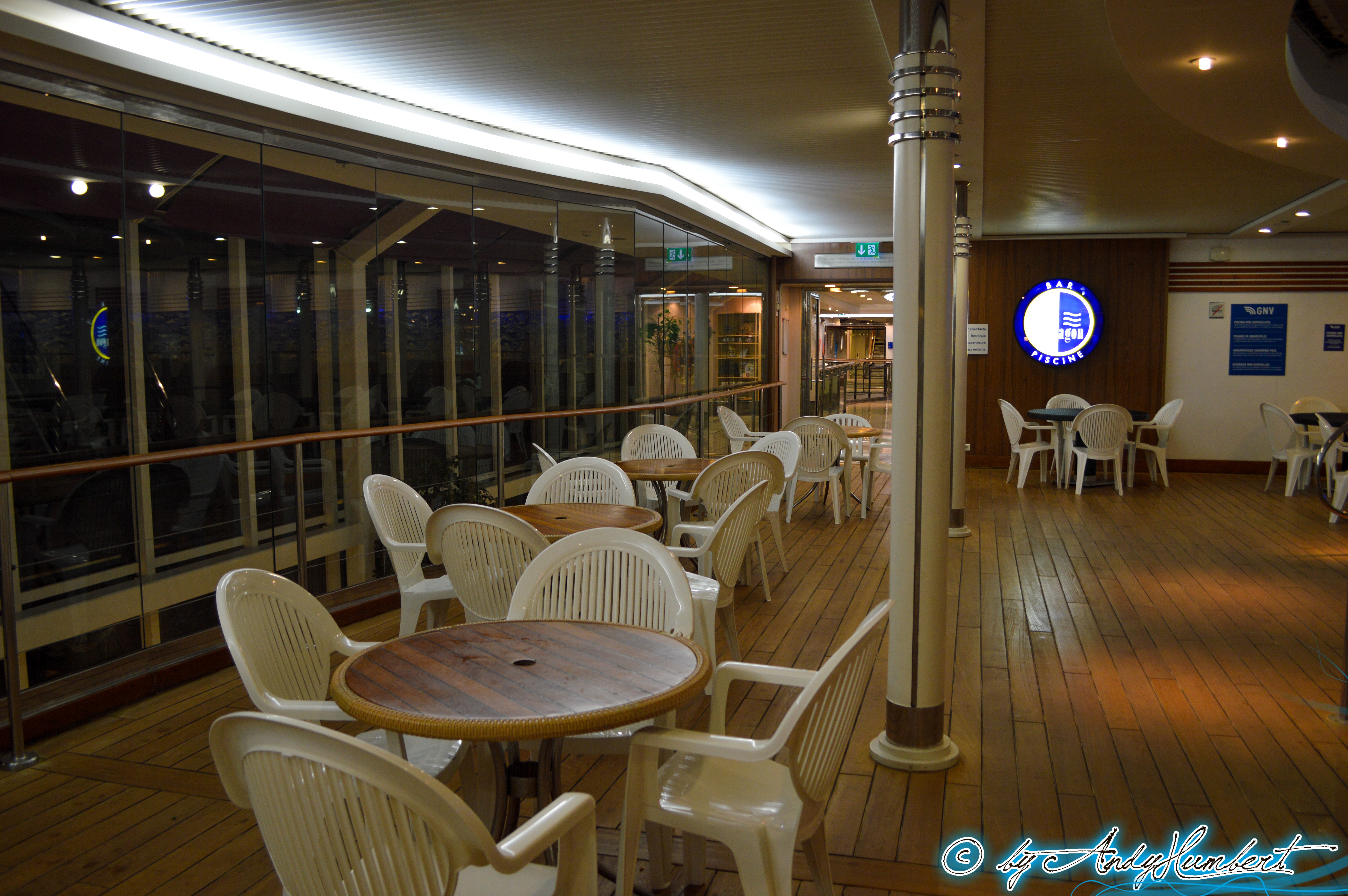 Bar Le Lagon (pont 10)