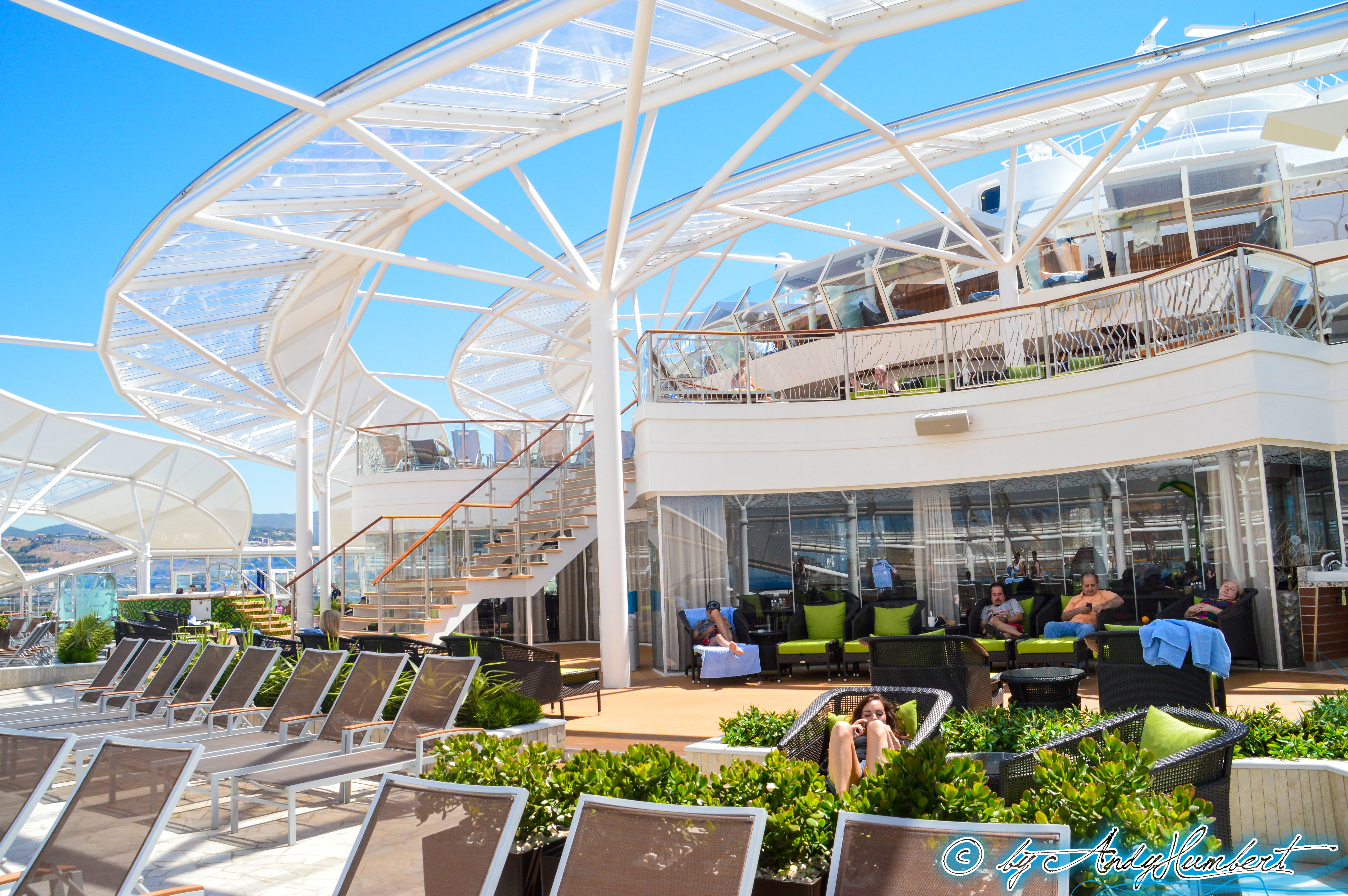 Solarium (ponts 14, 15 & 16)