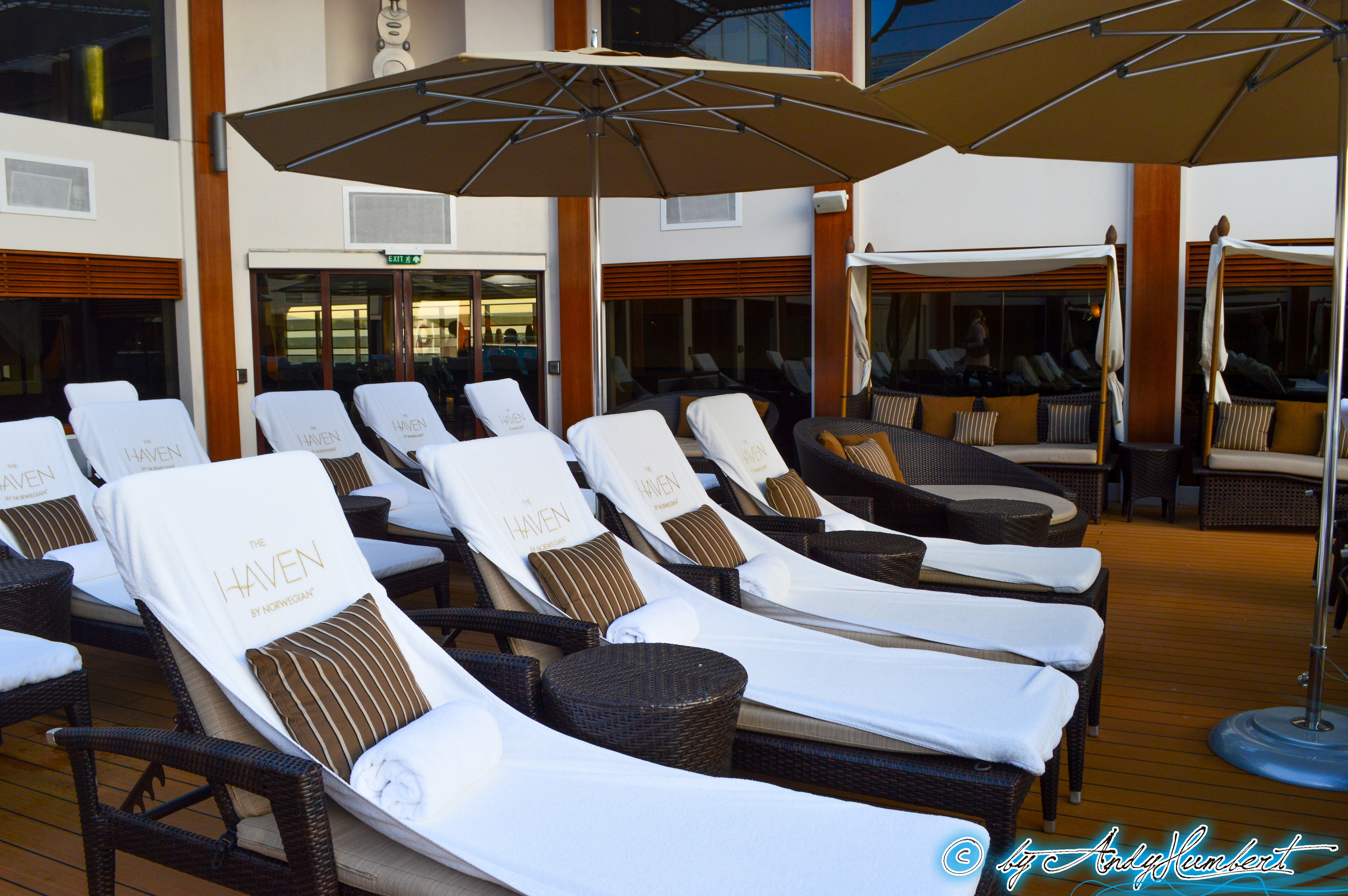 Courtyard Pool & Spa (pont 16)