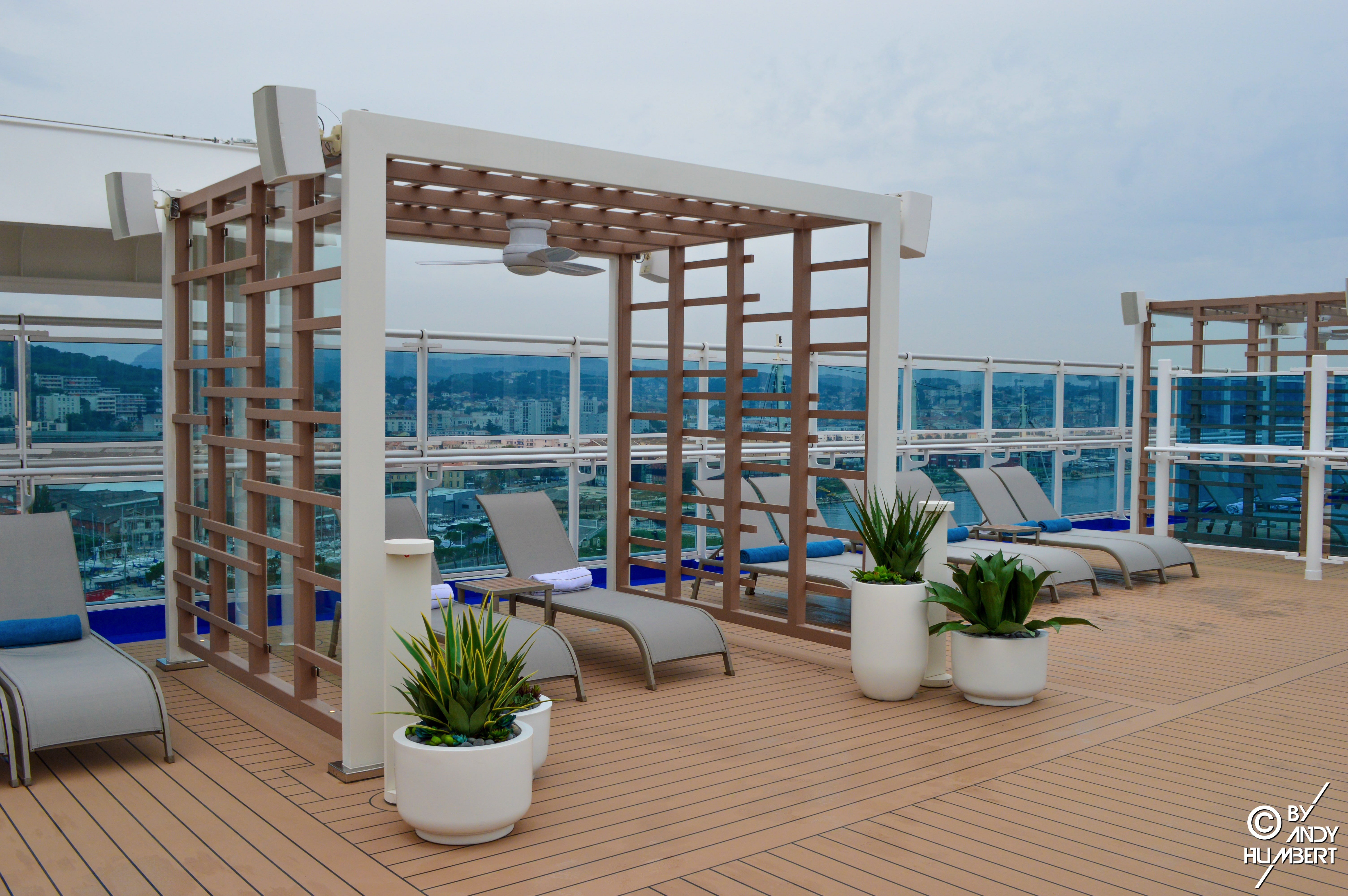 The Sanctuary (pont 18 Sky)