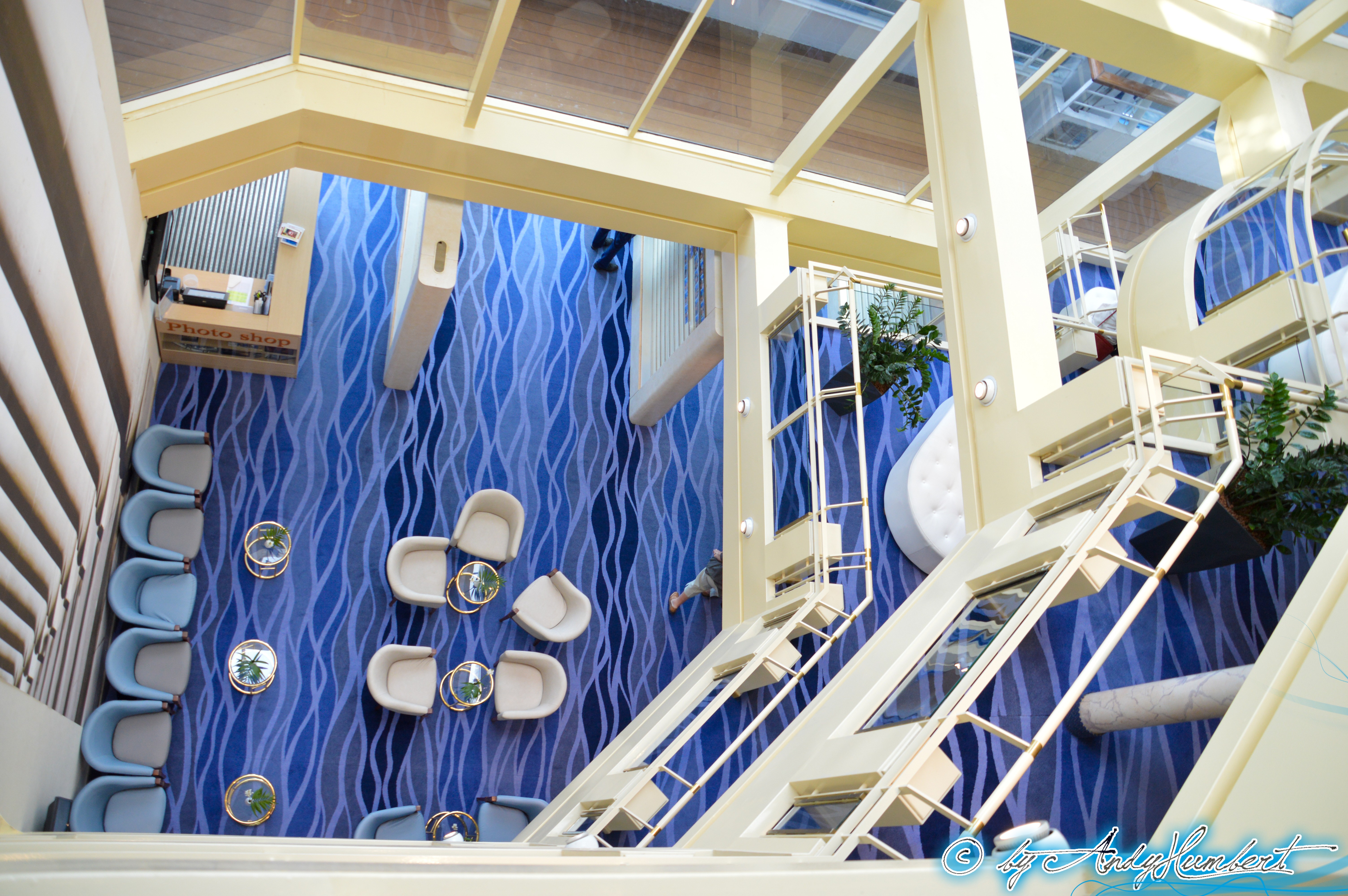 Atrium (ponts 4 à 8)