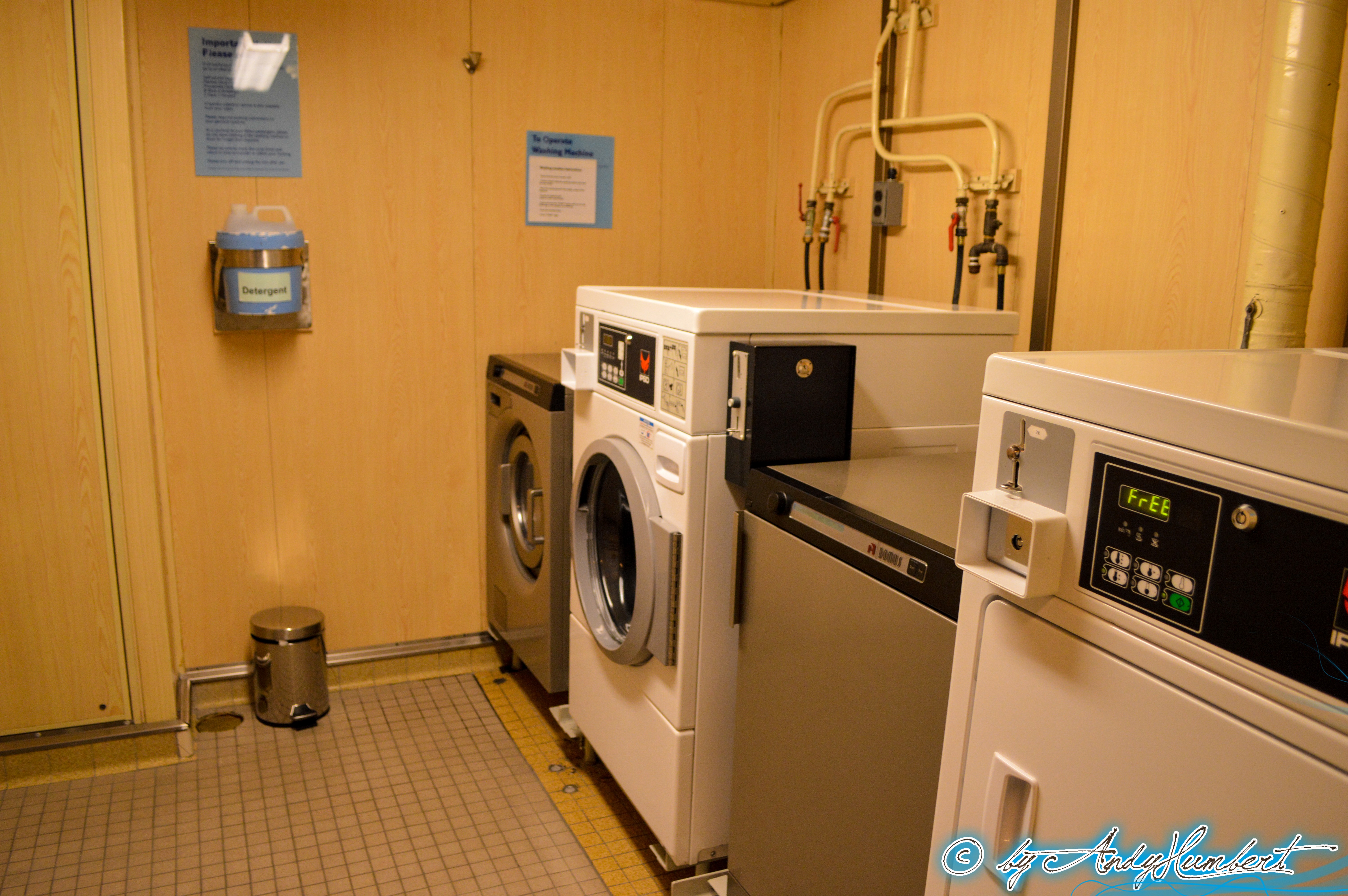 Self Service Laundry (ponts 2,6 & 7)