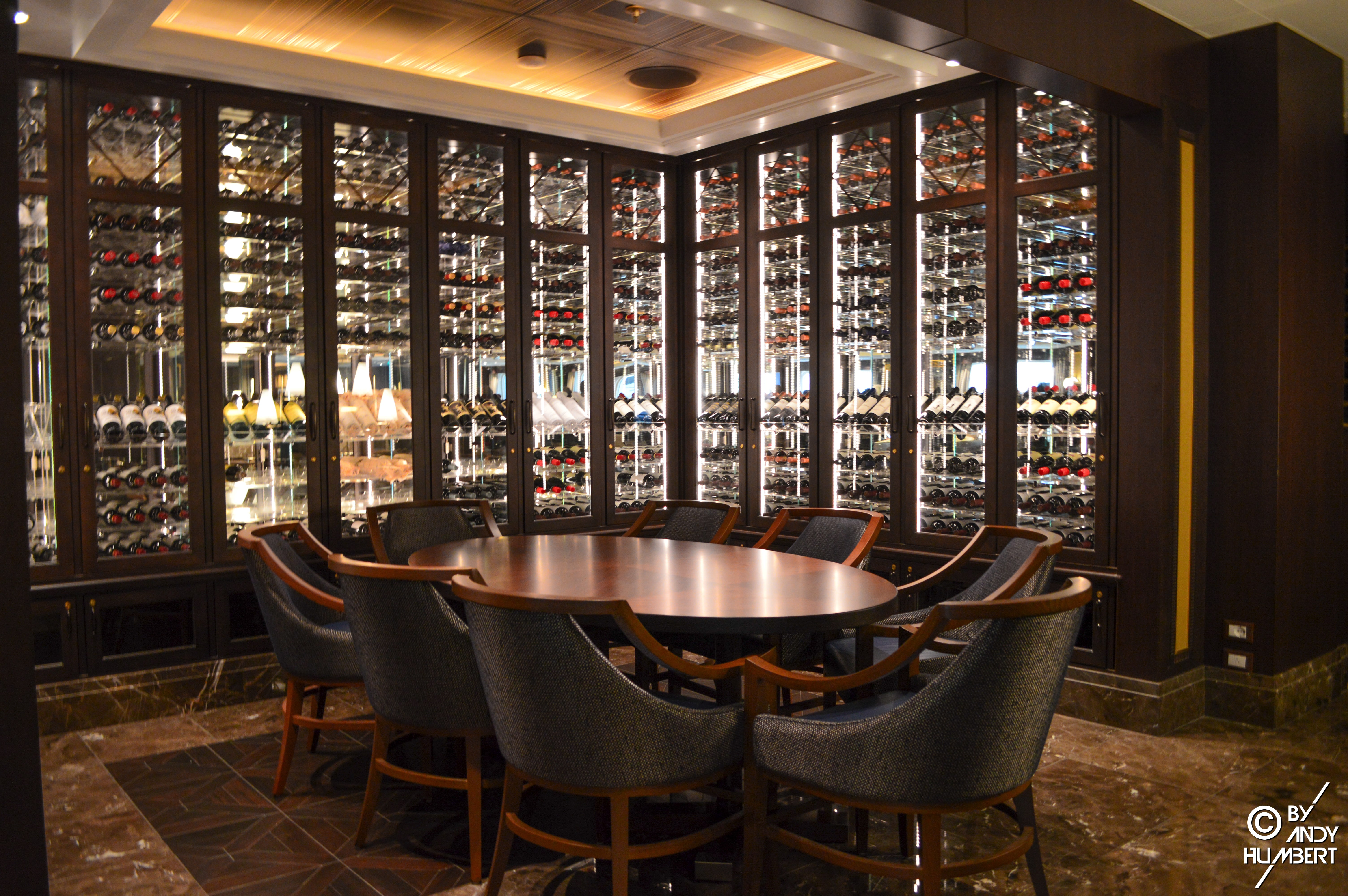 Crown Grill (pont 7 Promenade)
