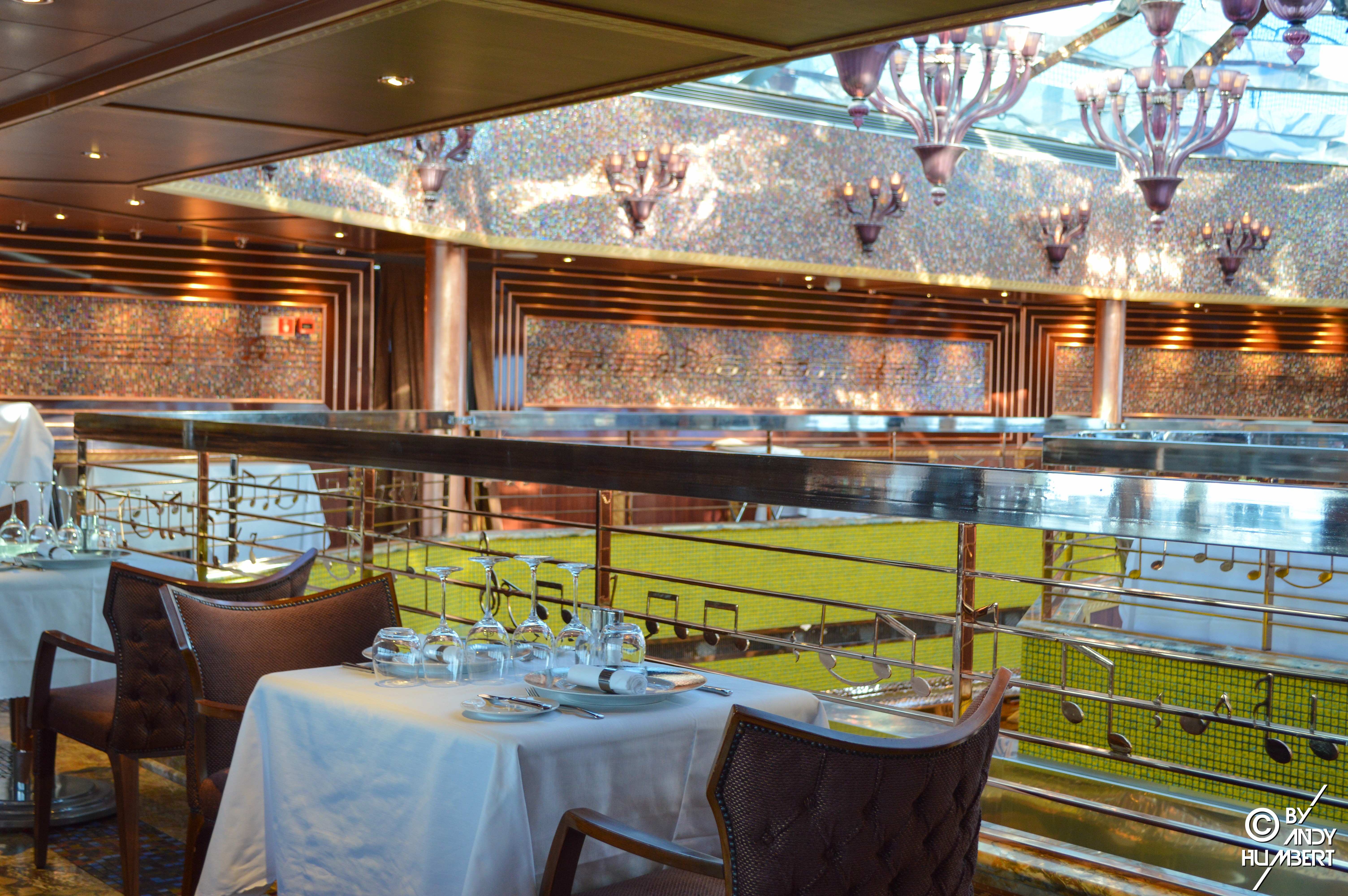 Restaurant Club Blue Moon (pont 11)