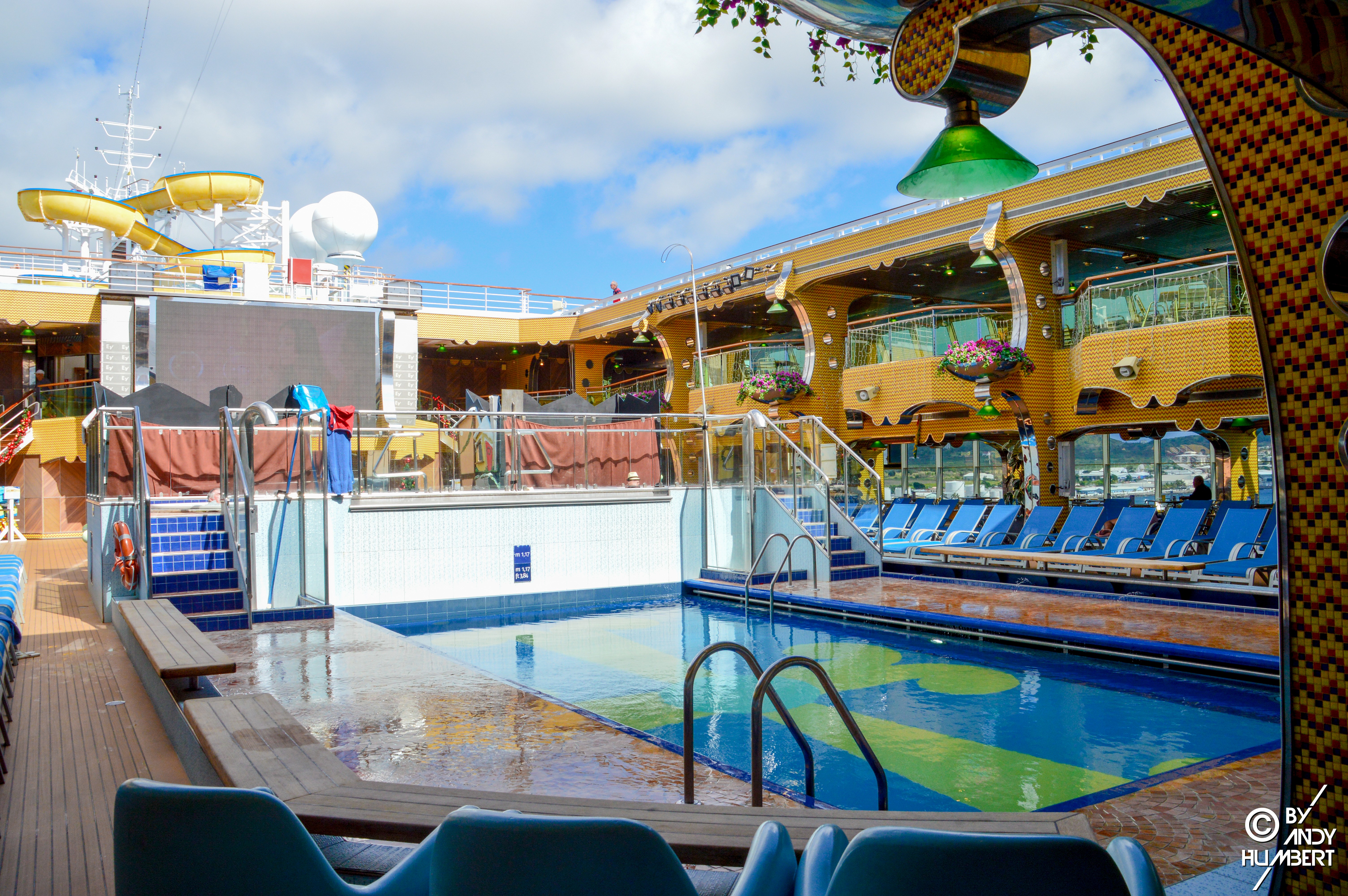 Lido Calypso (ponts 9 et 10)