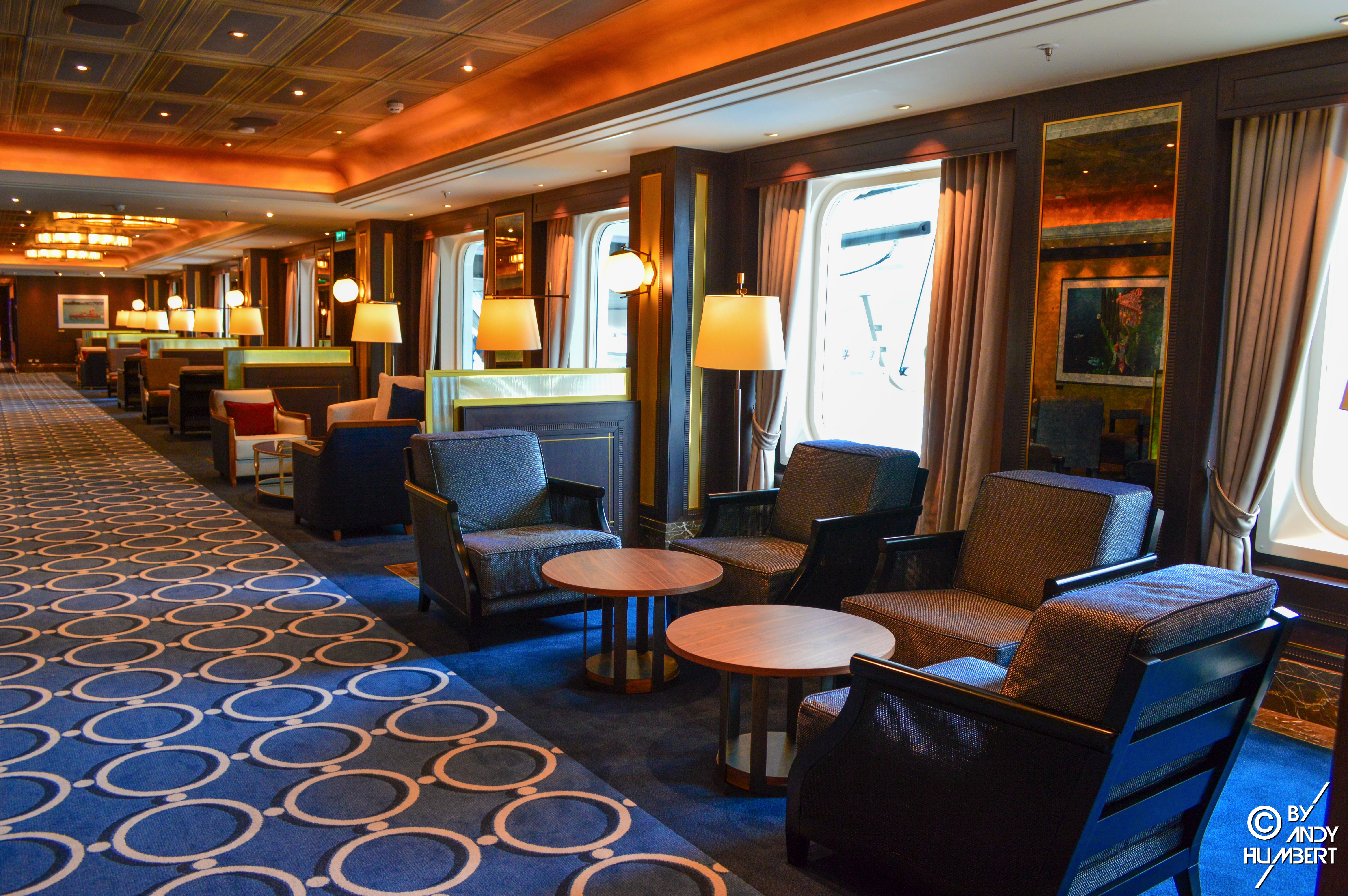 Crown Grill Bar (pont 7 Promenade)