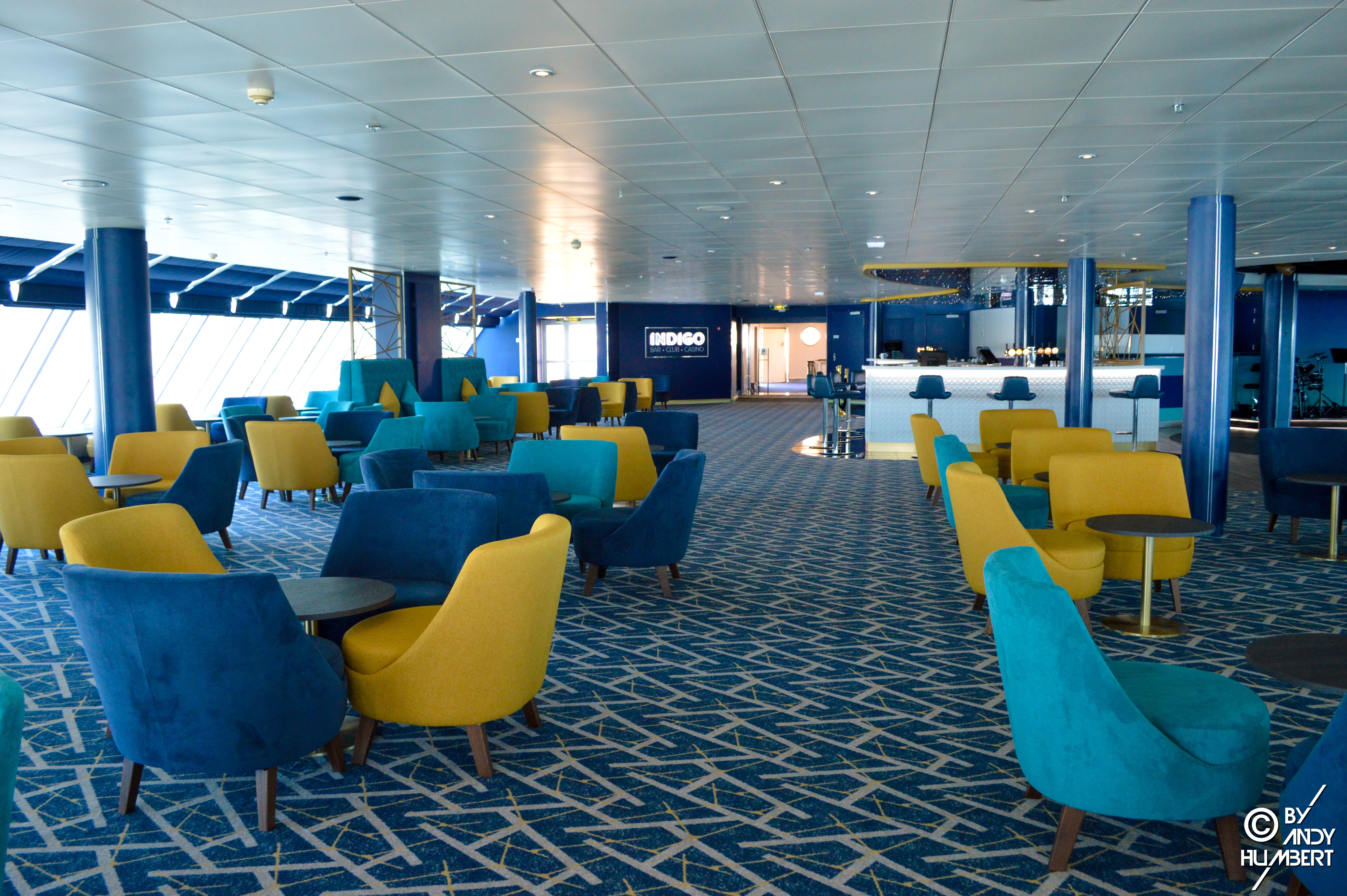 Indigo Bar & Club (pont 12)