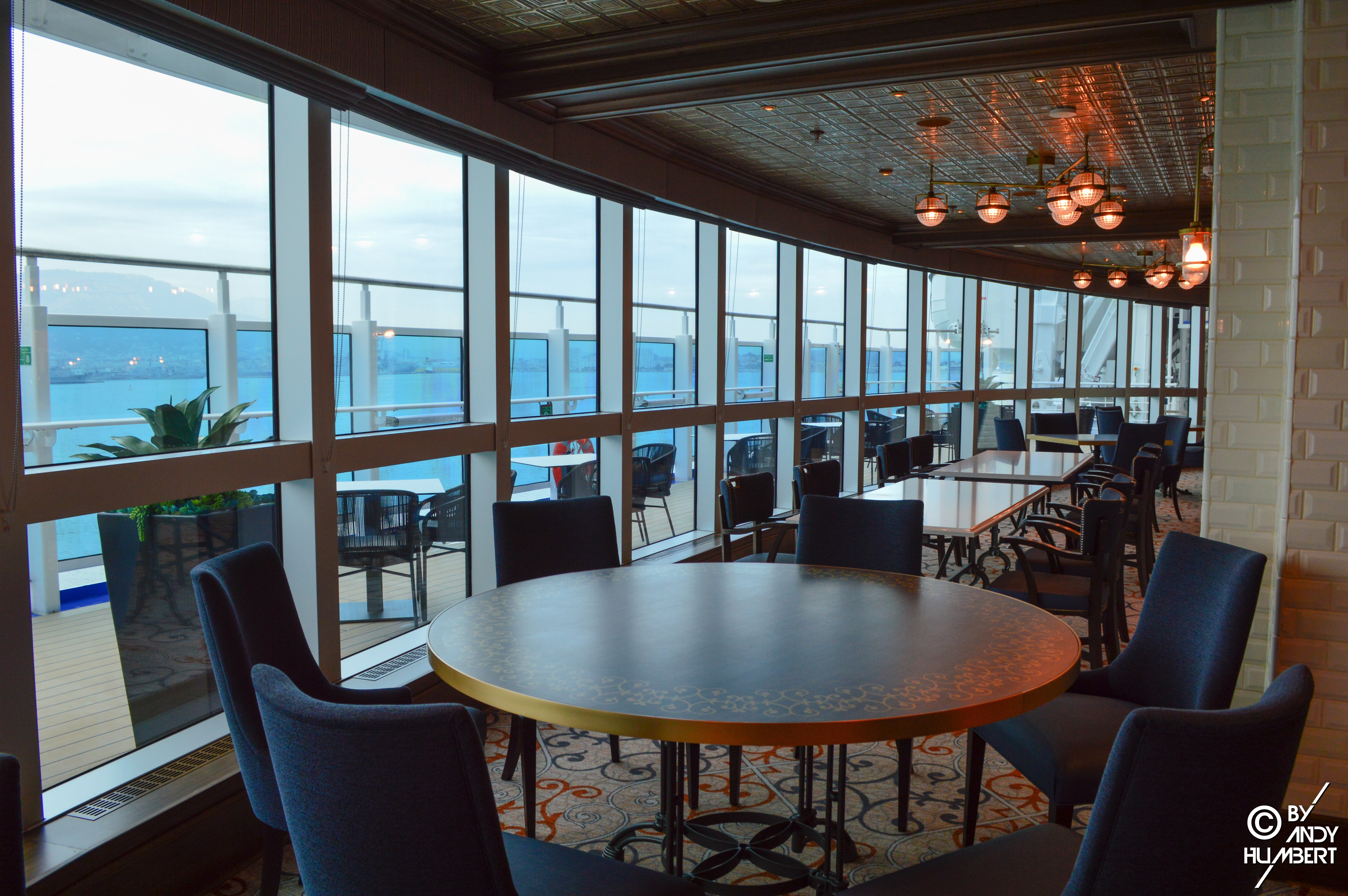 Le Bistro sur la Mer (p.7 Promenade)