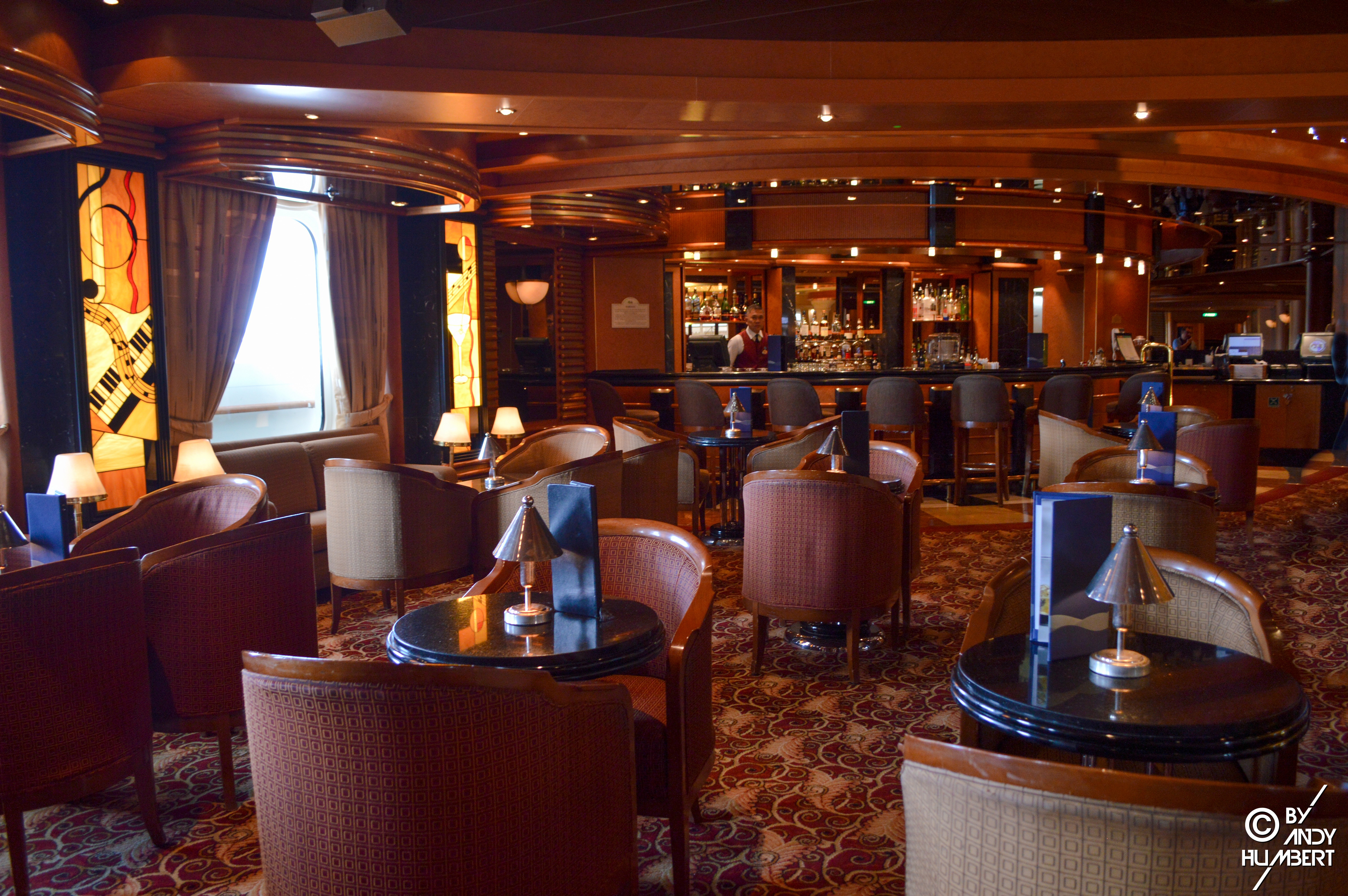 Crooners Lounge & Bar (pont 7)