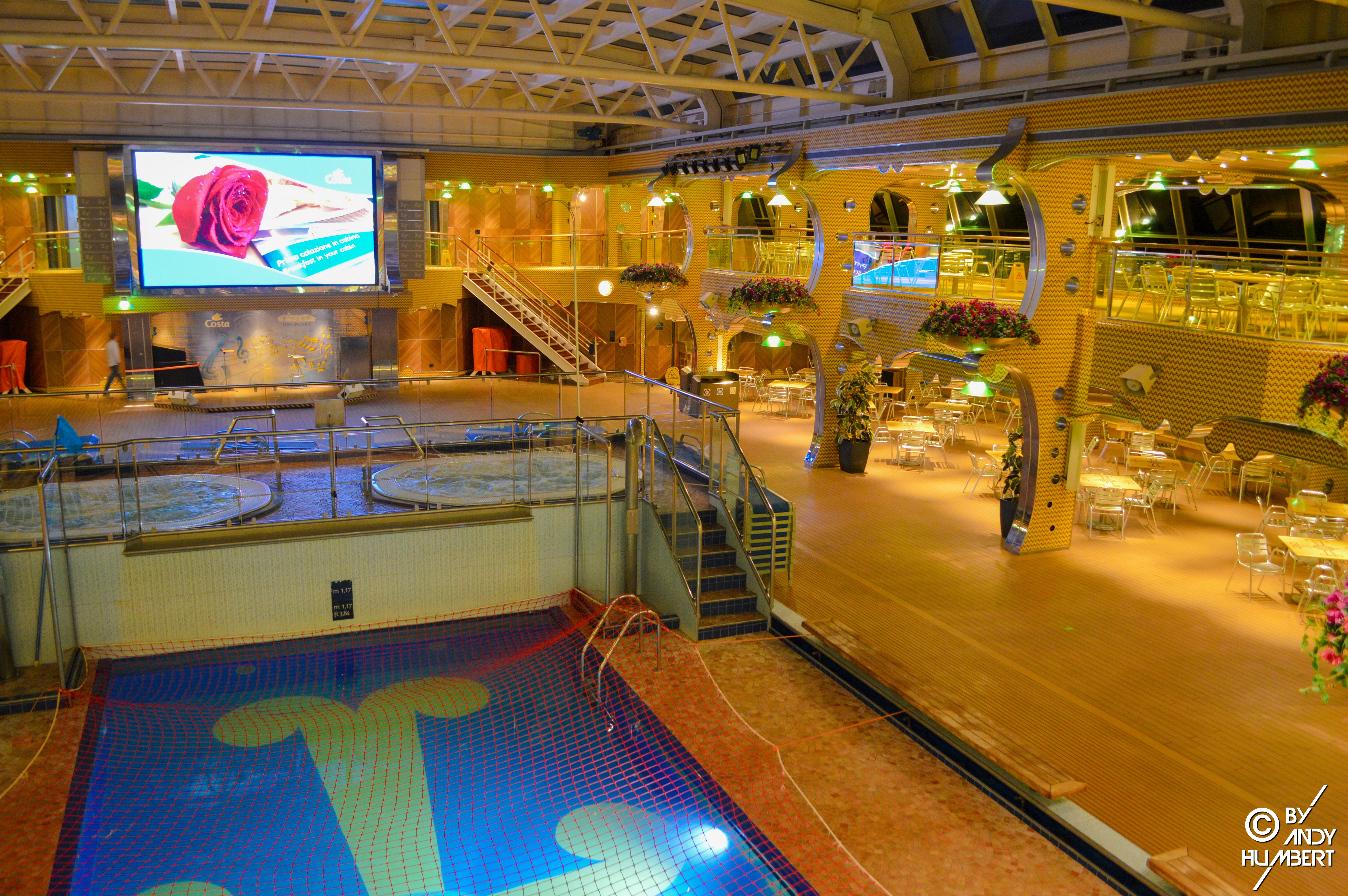 Lido Calypso (ponts 9 et 10)