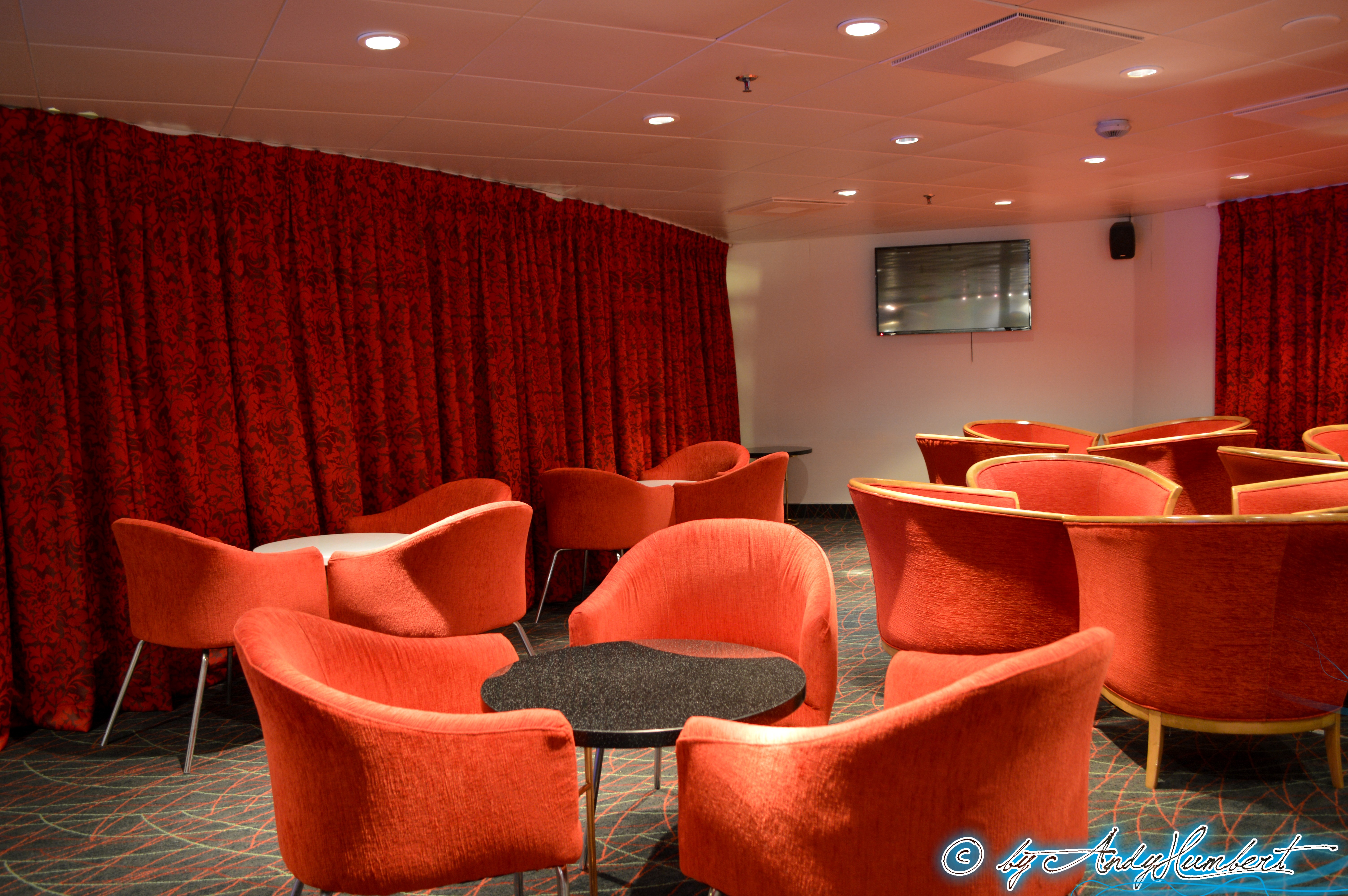 Eclipse Lounge (pont 7 Apollo)