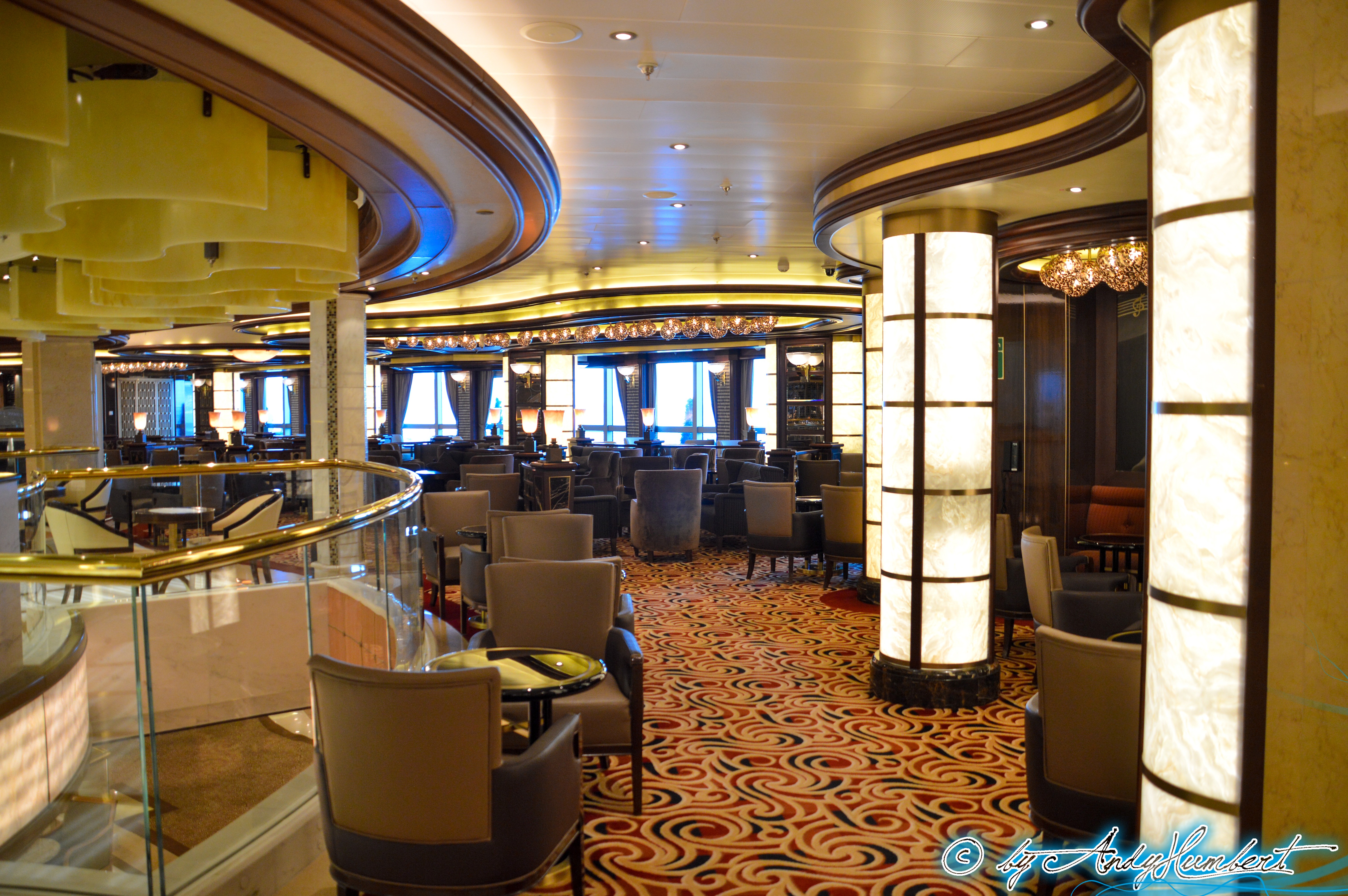 Crooners Lounge & Bar (pont 7)
