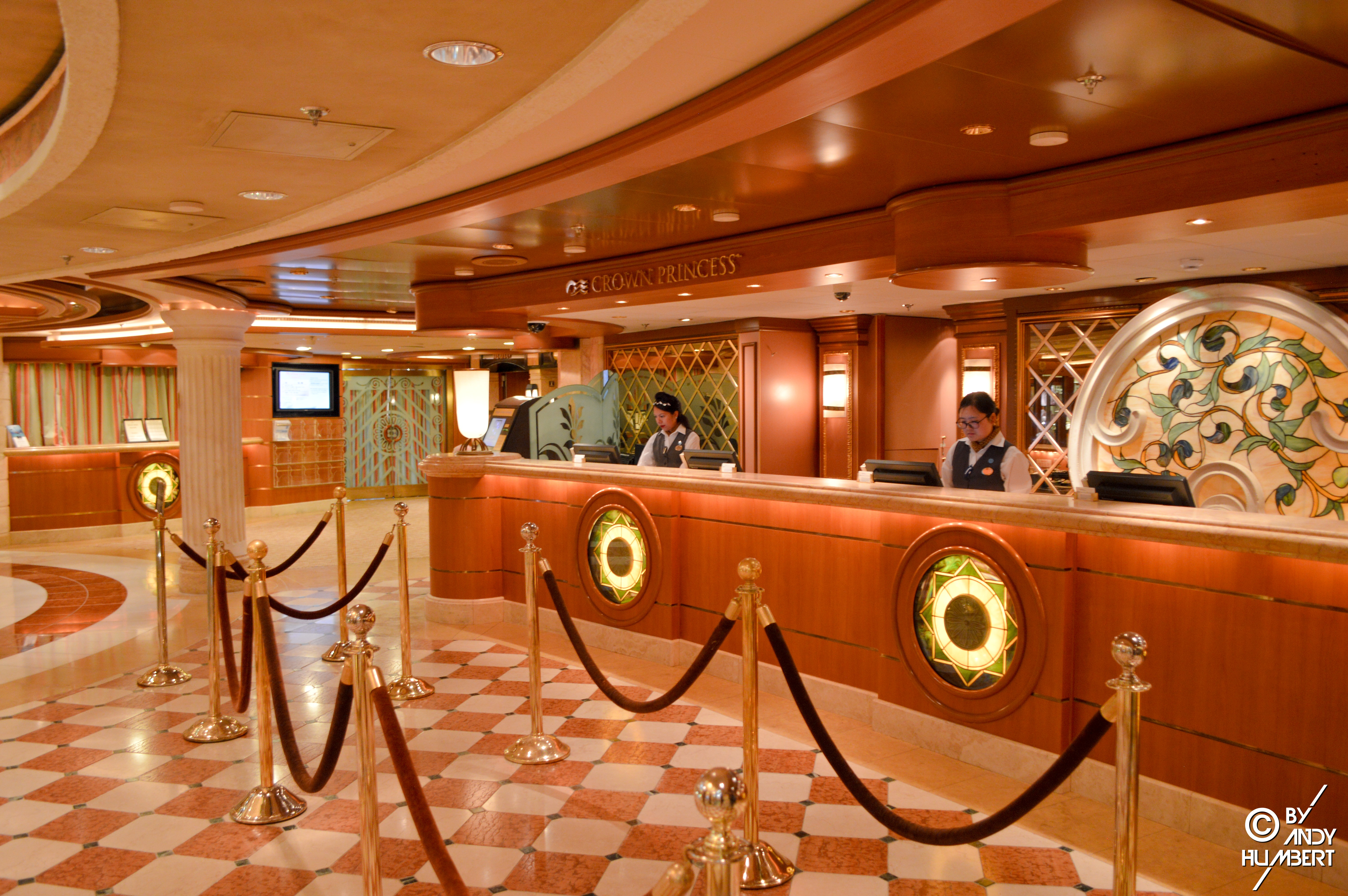 Guest Services (pont 6)