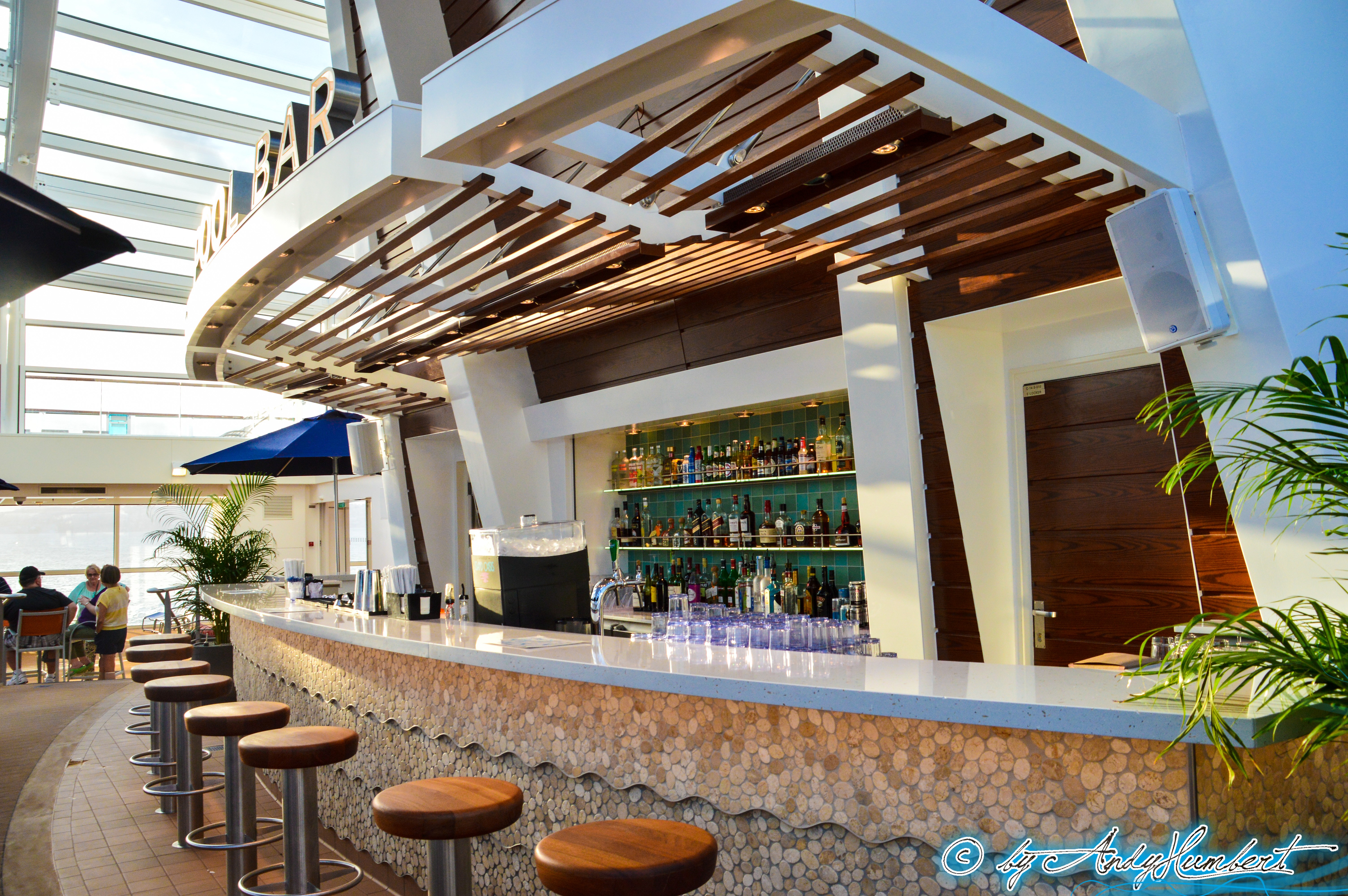 Pool Bar (pont 14)