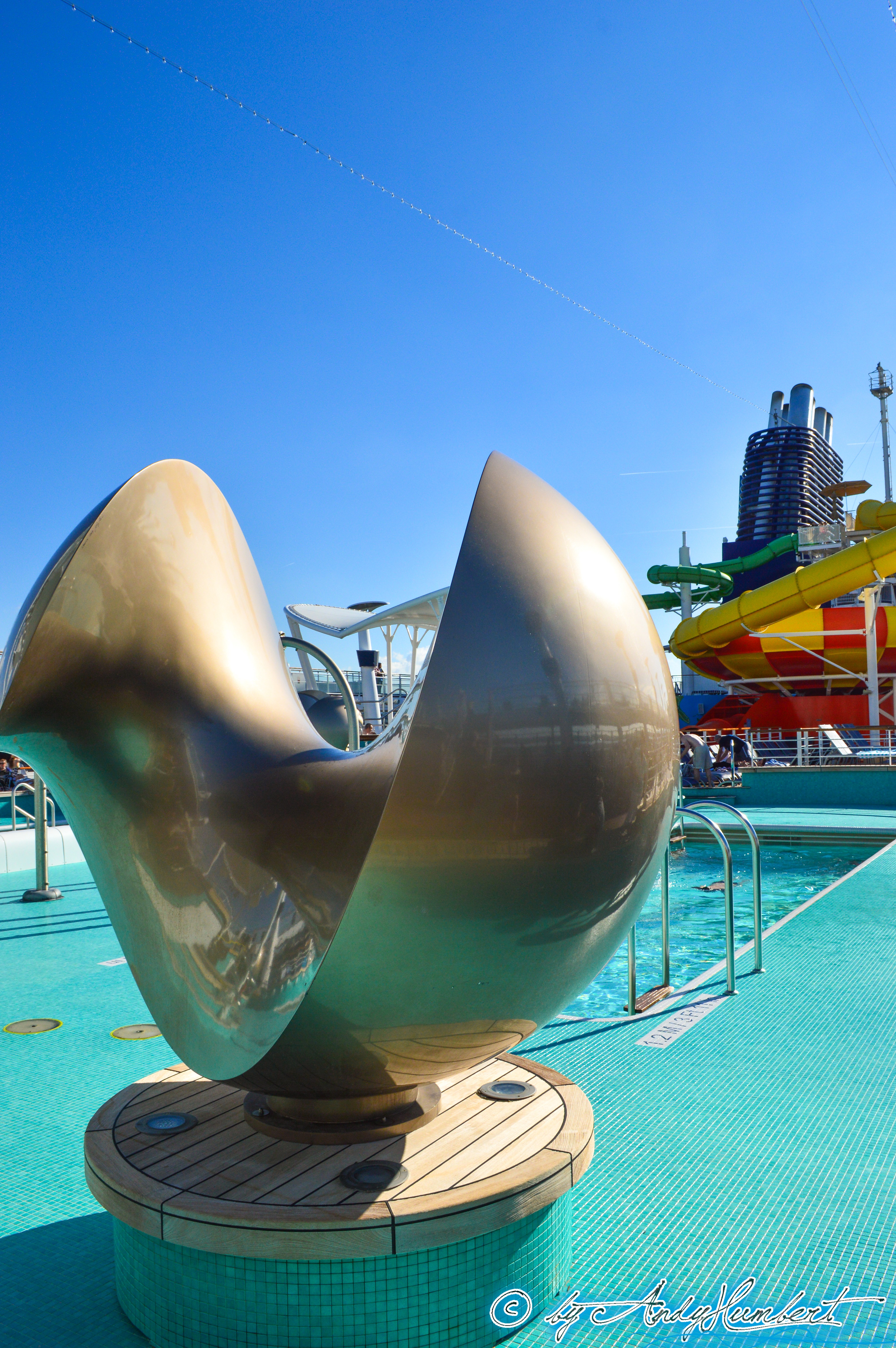 Piscines principales (pont 15)