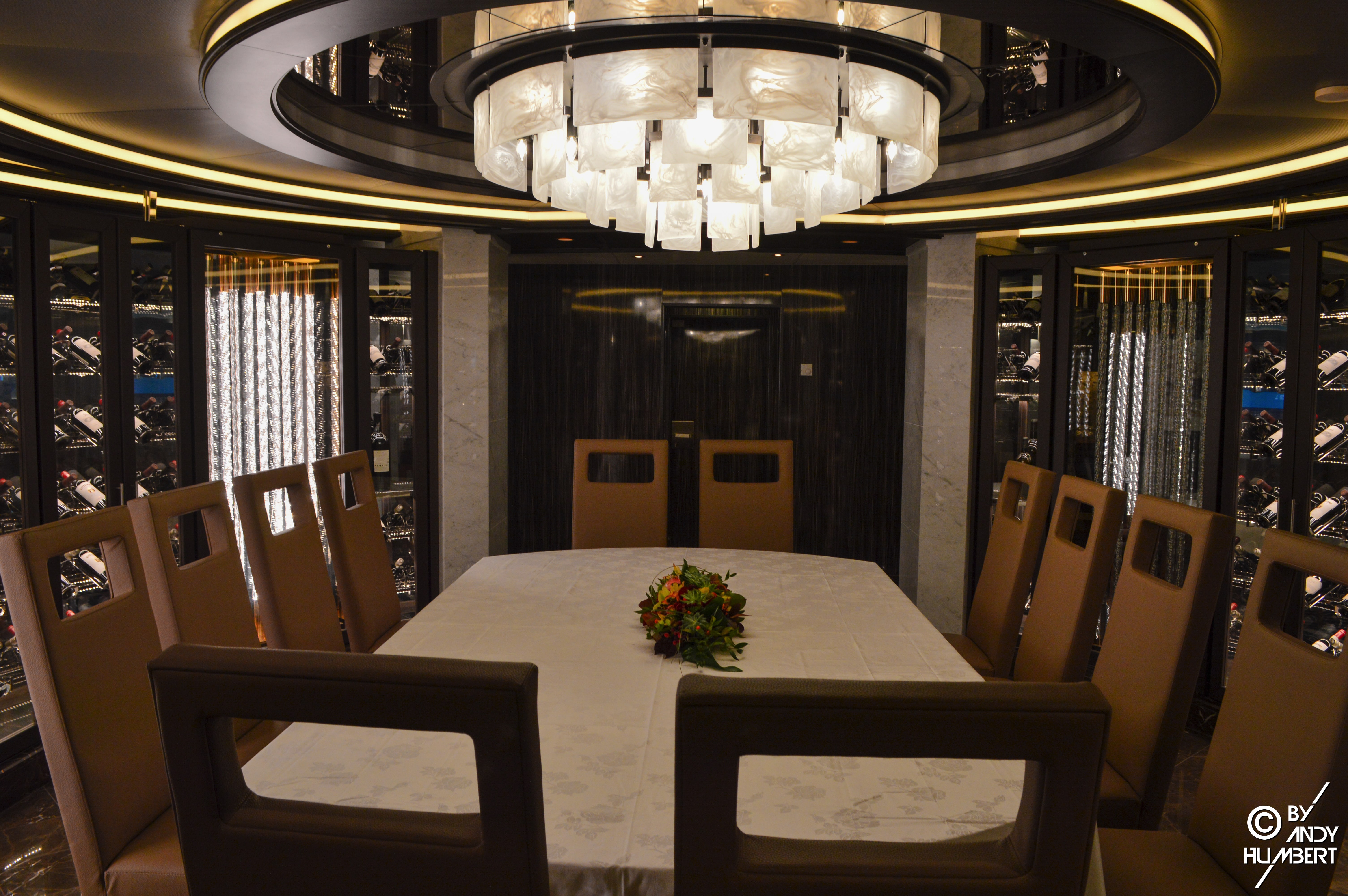 Soleil Dining Room (pont 5 Plaza)