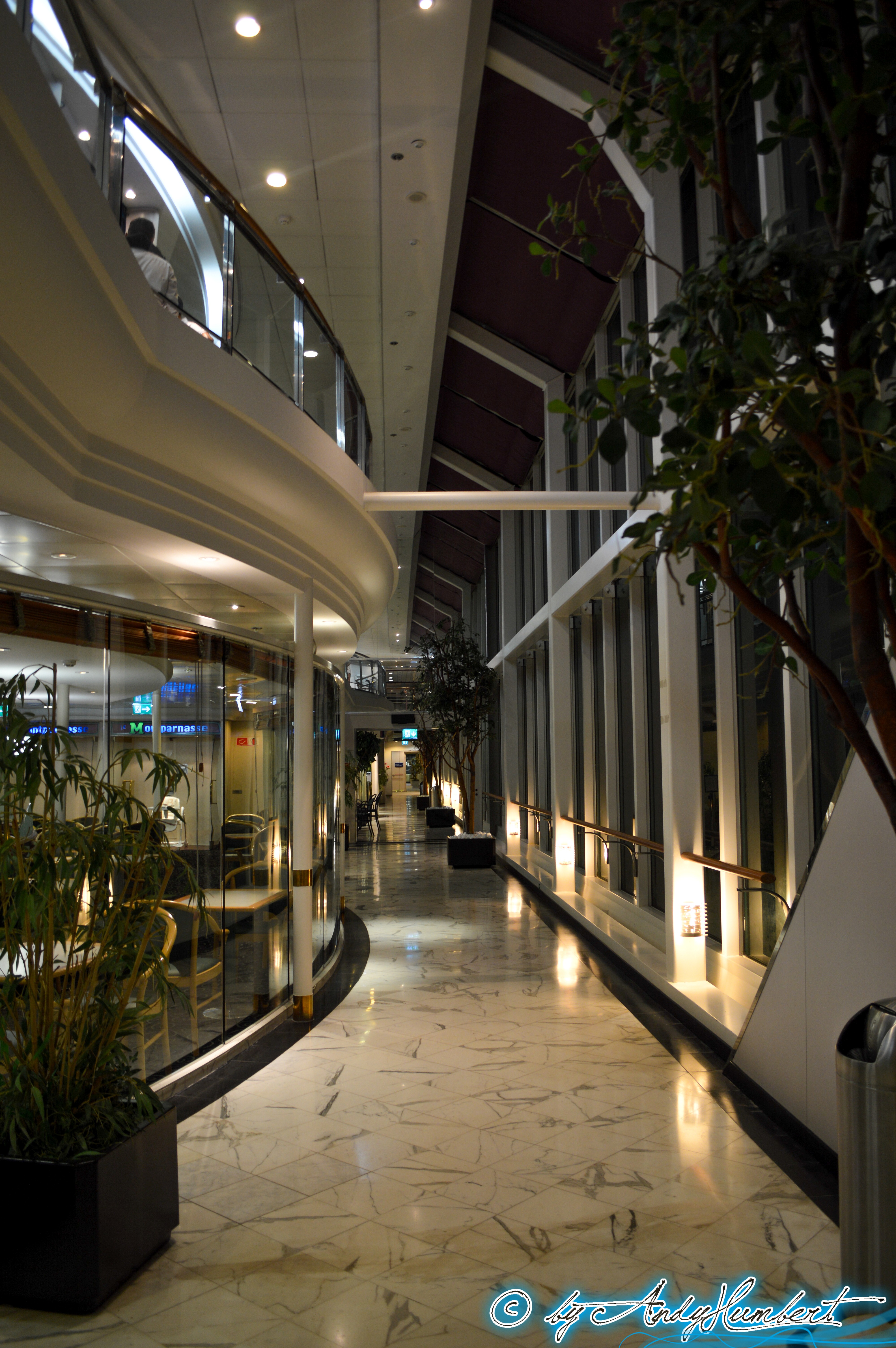 Self Service Le Surf (pont 9)