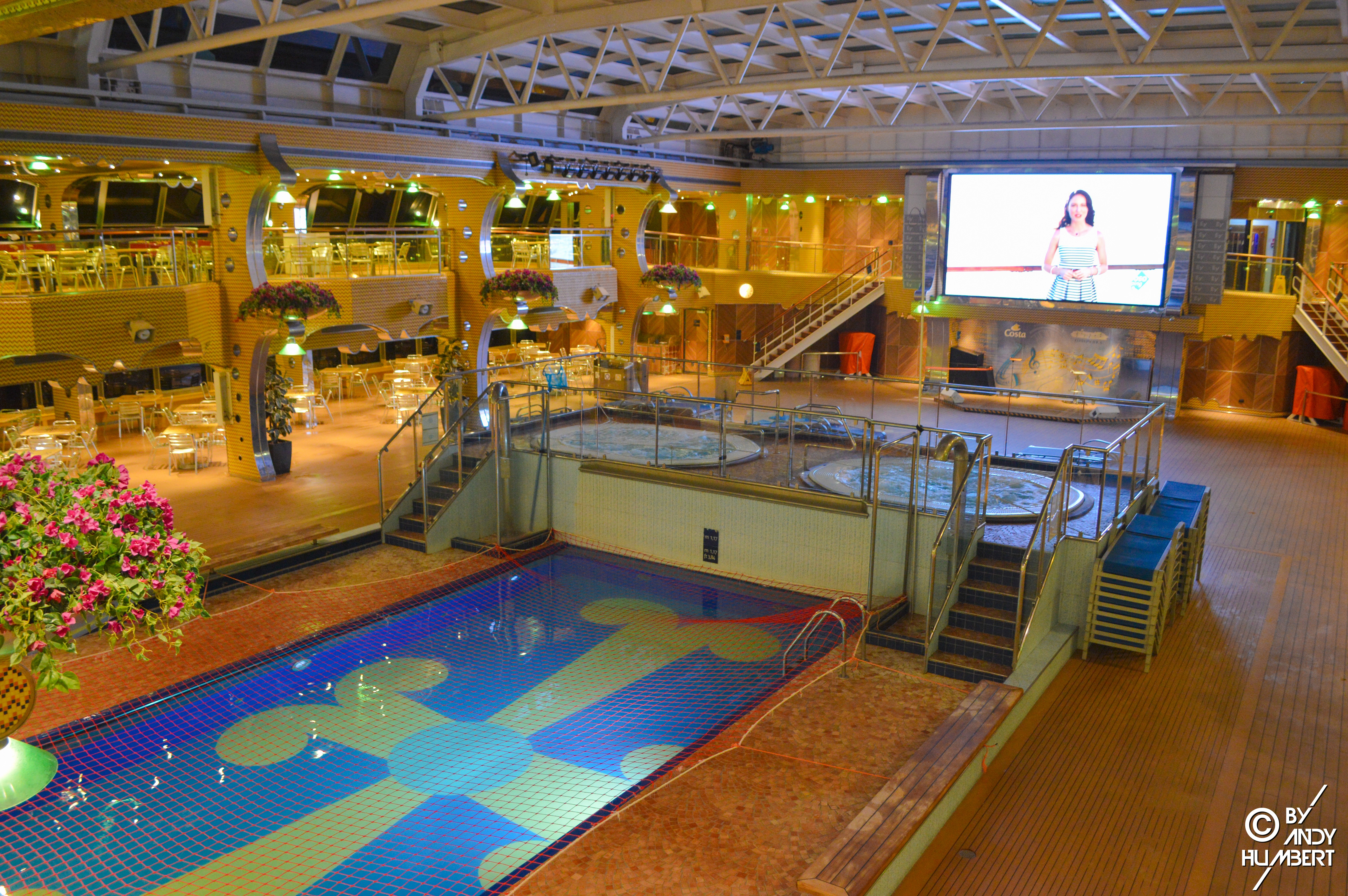 Lido Calypso (ponts 9 et 10)