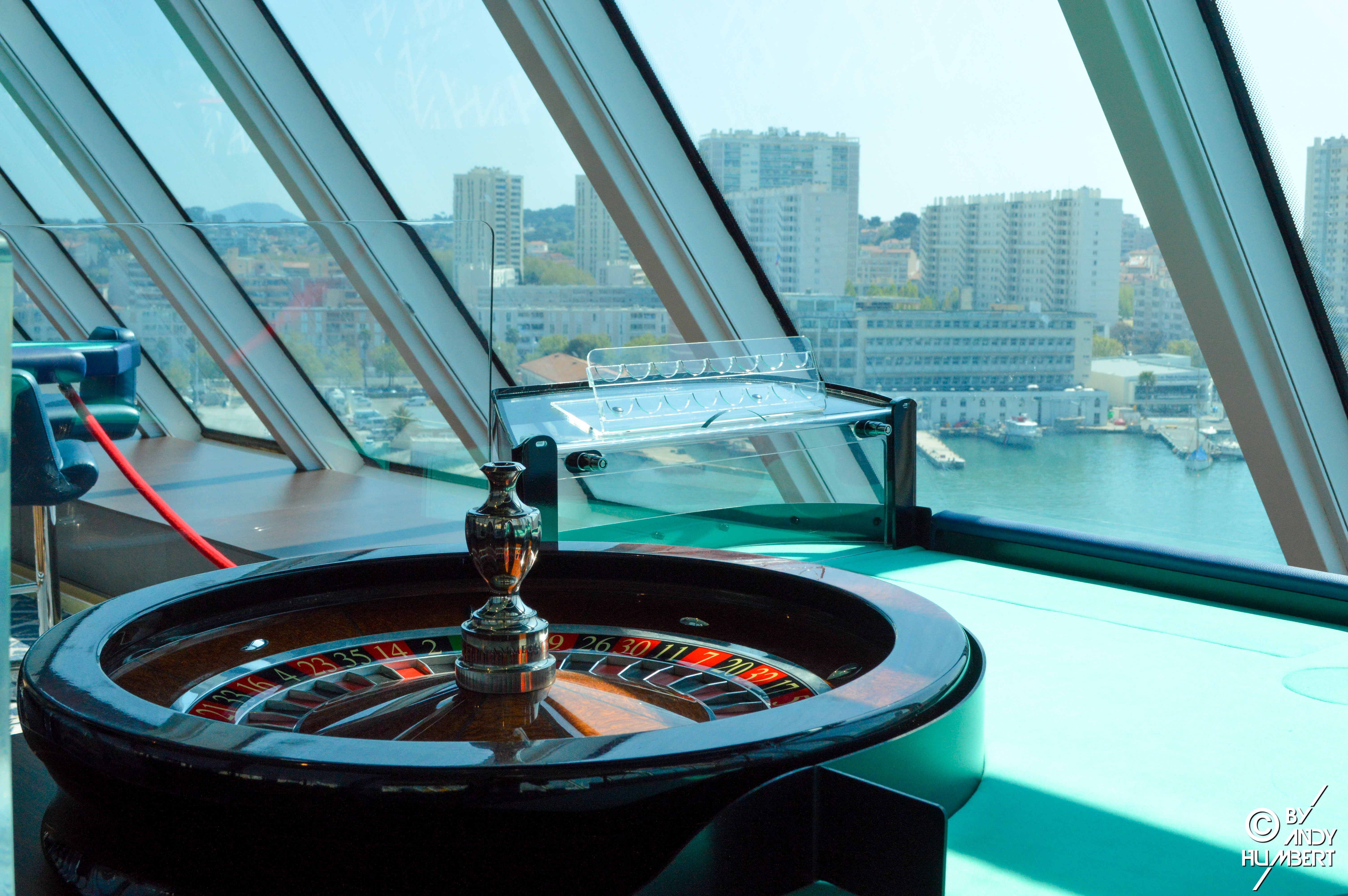 Indigo Casino (pont 12)