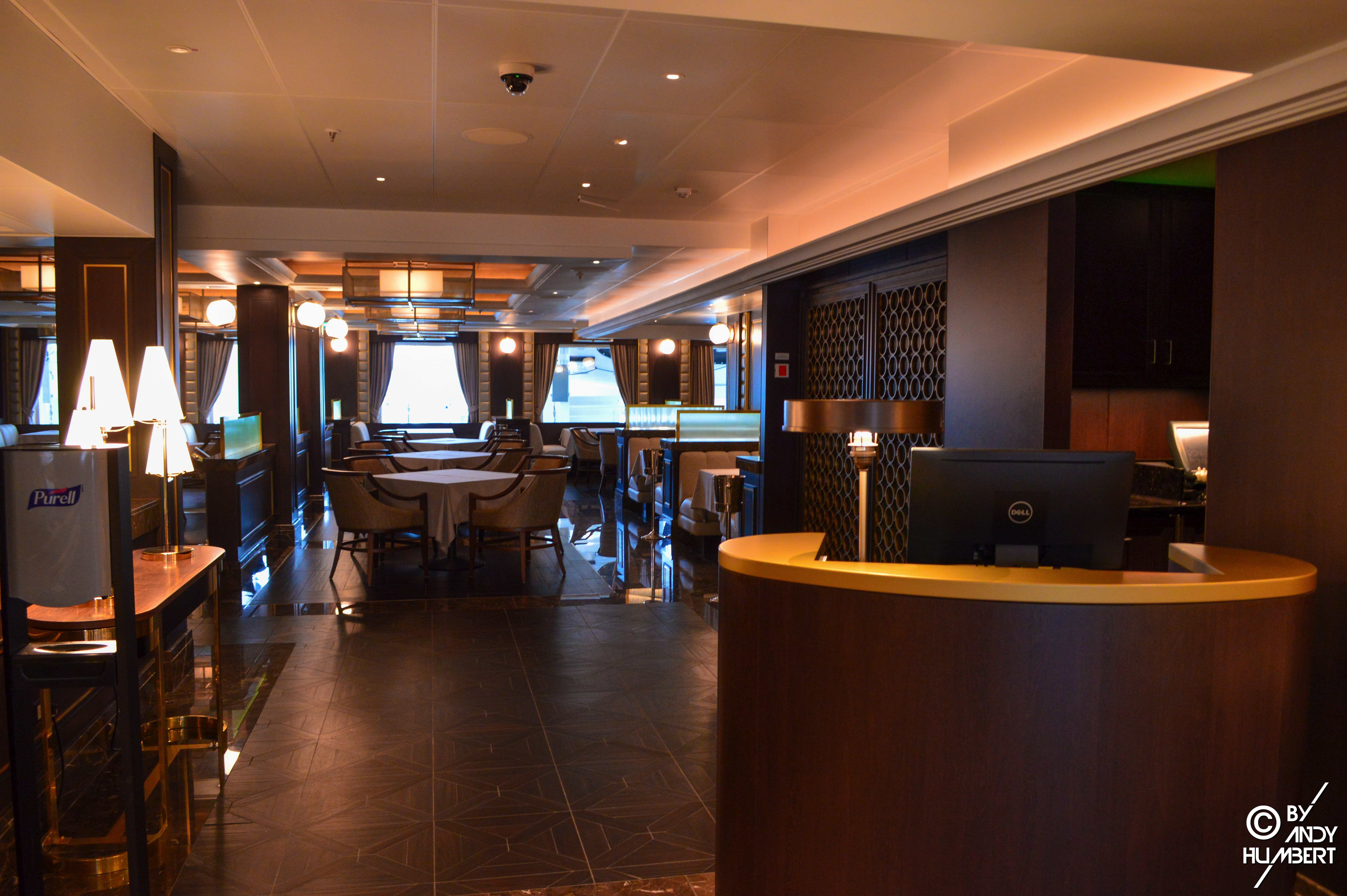 Crown Grill (pont 7 Promenade)